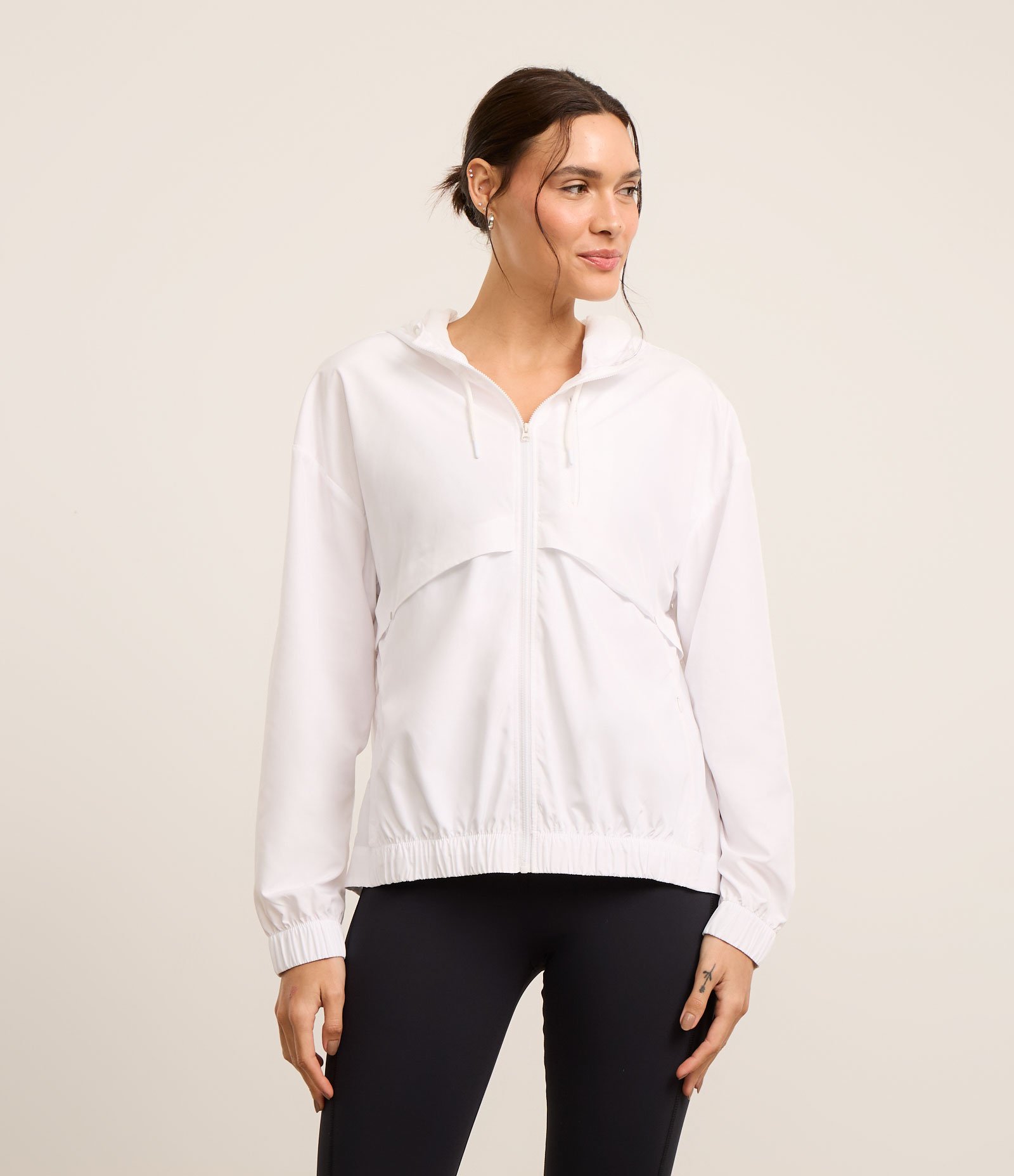 Jaqueta Corta Vento Alongada com Saquinho para Guardar 2