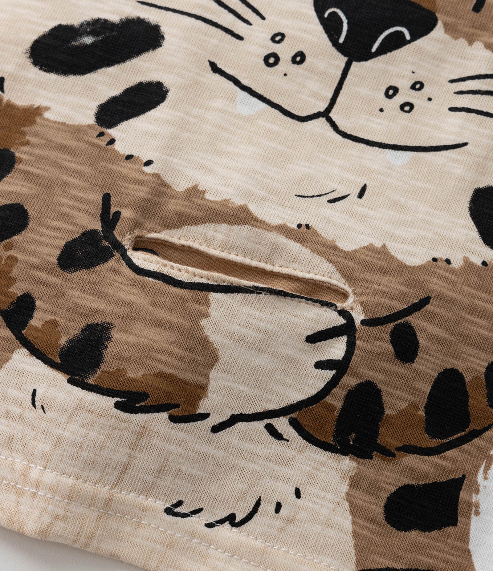 Camiseta Infantil com Estampa Interativa Tigrinho - Tam 1 a 5 Anos Branco 4