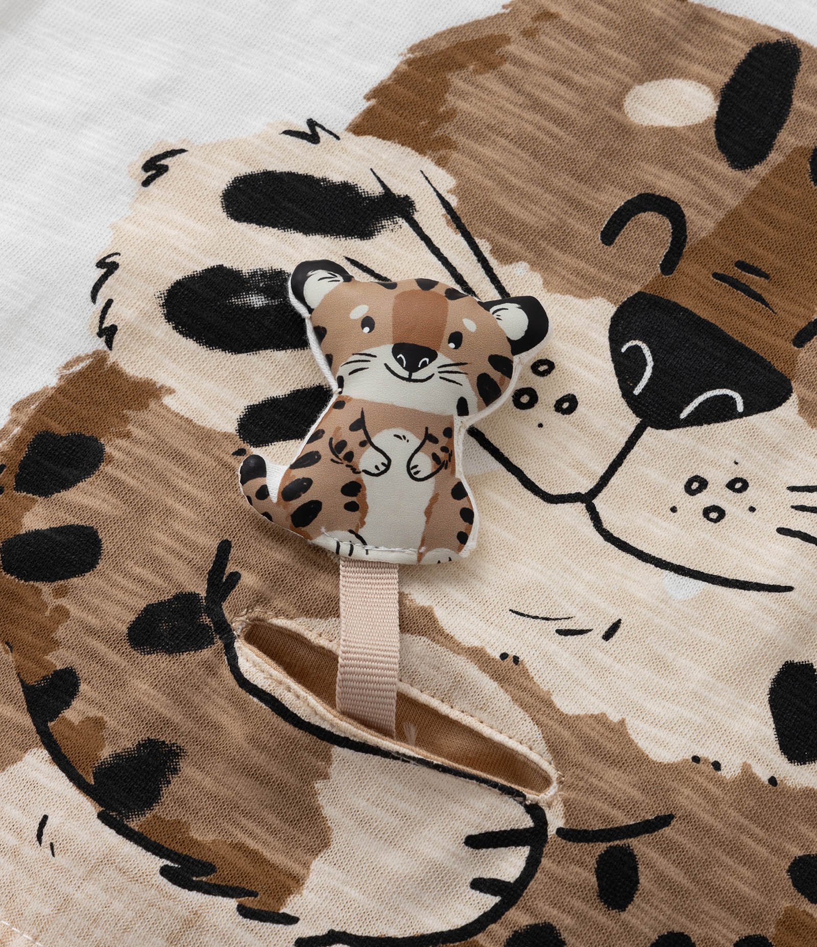 Camiseta Infantil com Estampa Interativa Tigrinho - Tam 1 a 5 Anos Branco 6