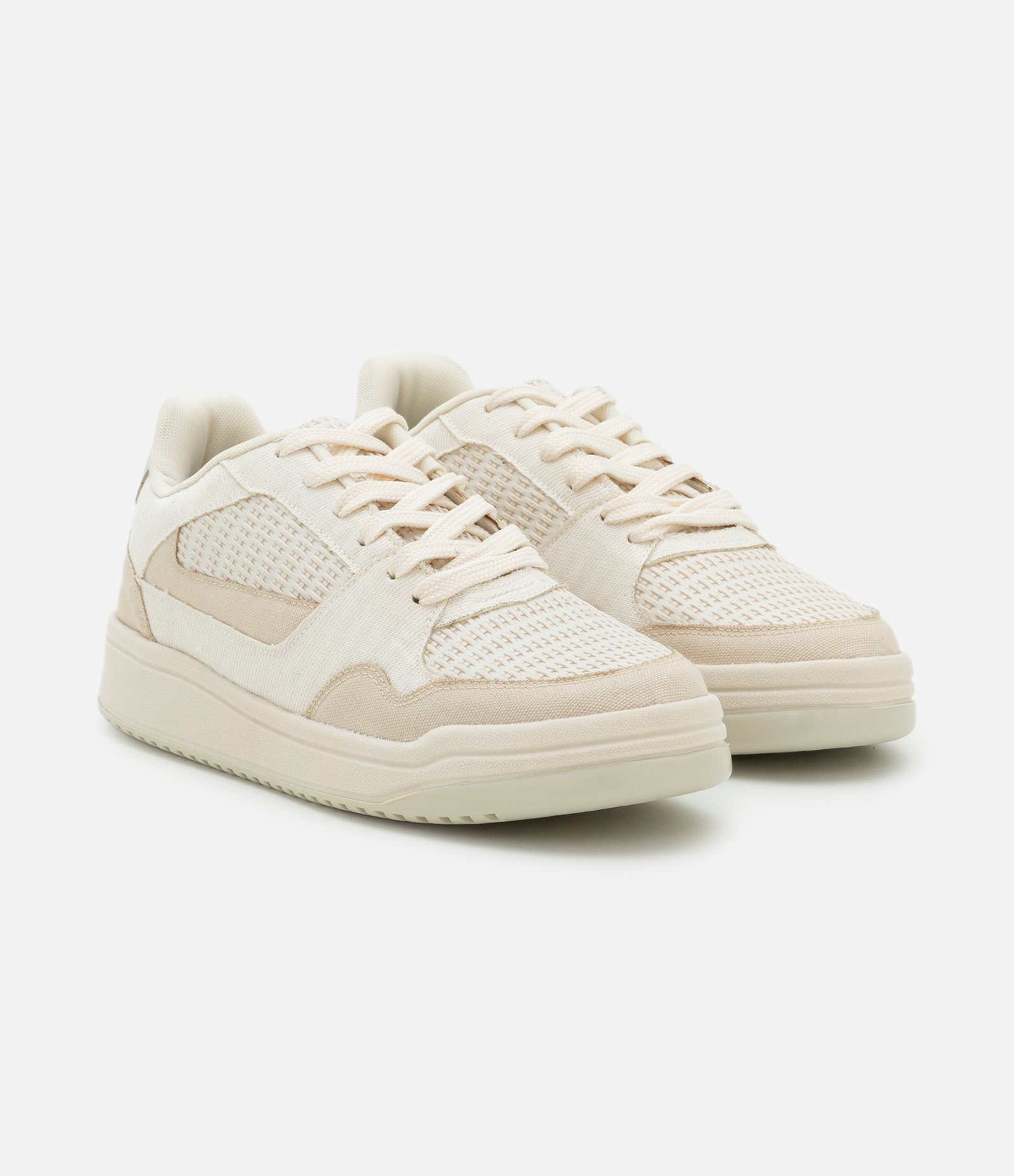 Tênis em PU com Detalhes em Mix de Recortes Off White 2
