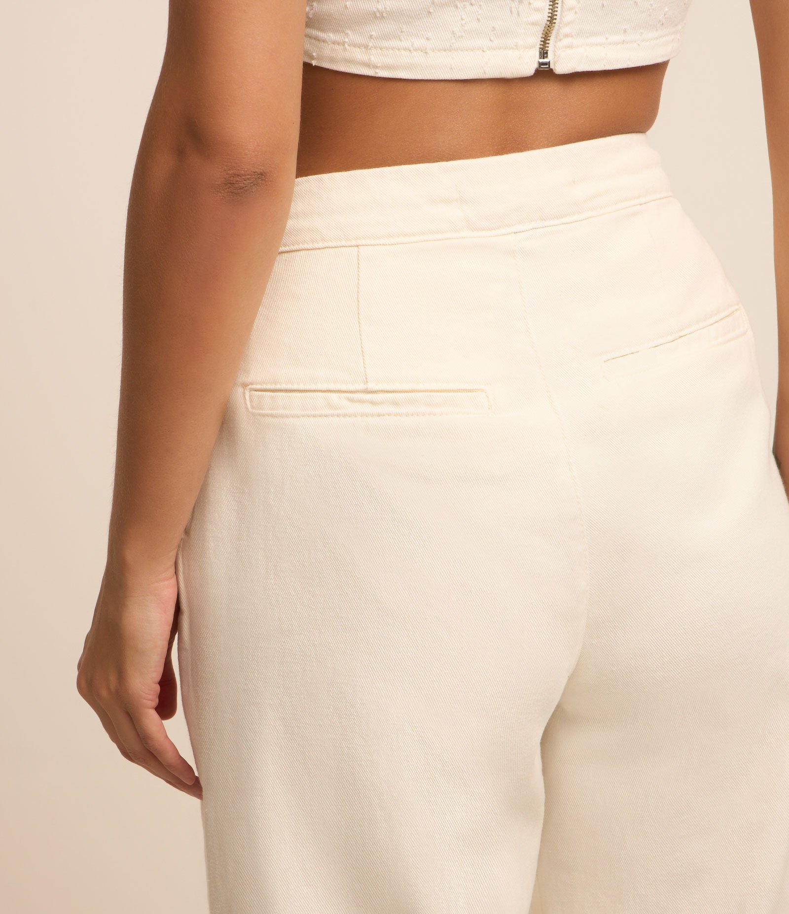 Calça Reta Alfaiatada em com Barra Desfeita com Franjas Off White 5