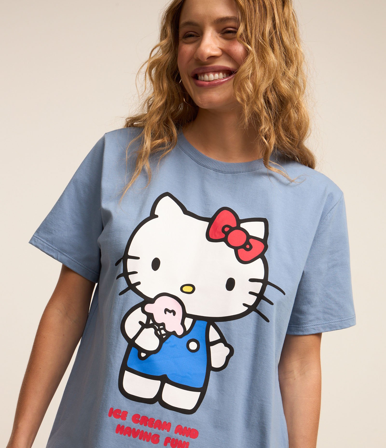 Camiseta Alongada em Algodão com Estampa Hello Kitty Azul 3