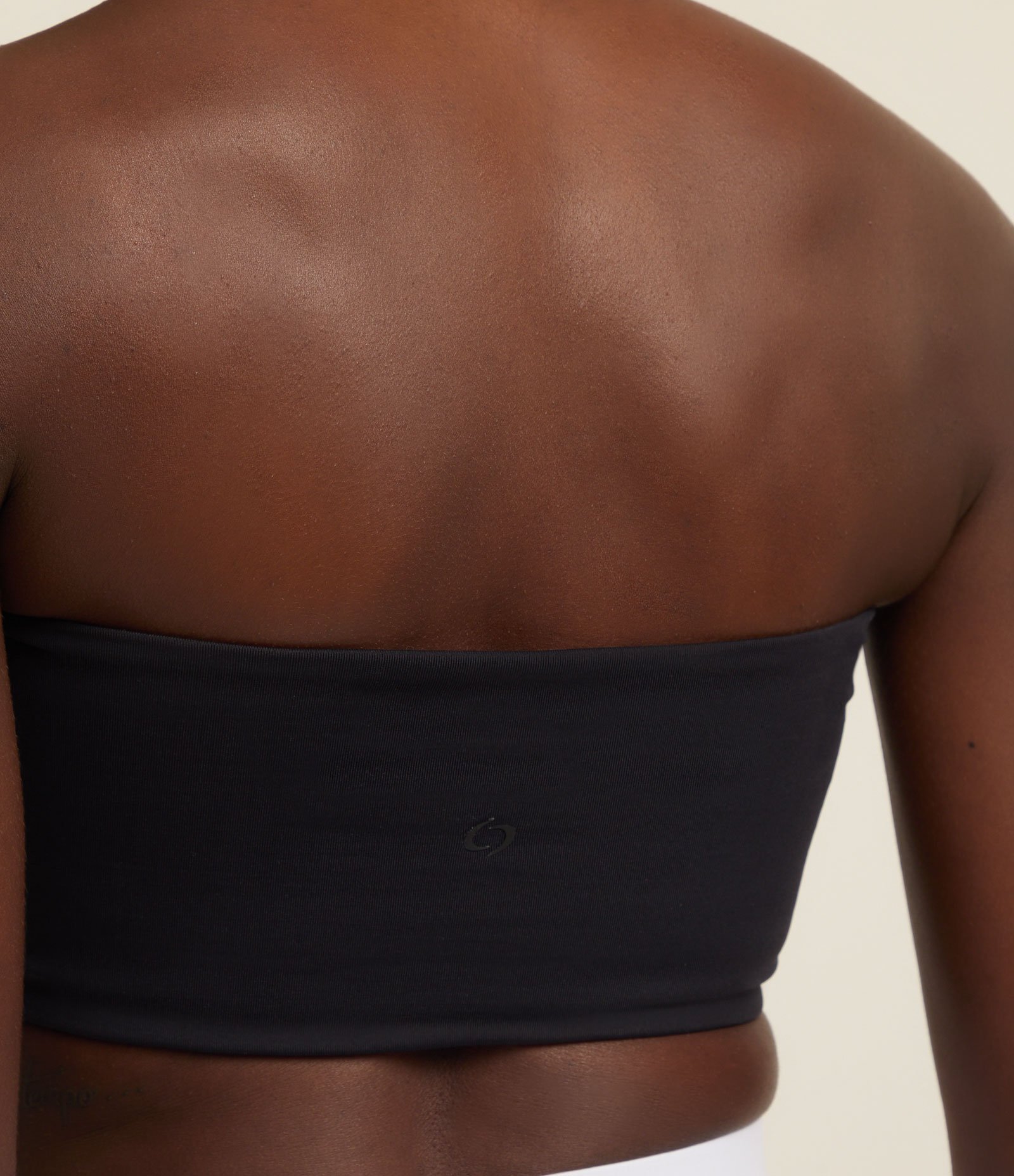 Top Faixa Sem Bojo Em Microfibra E Textura Canelada Preto 3