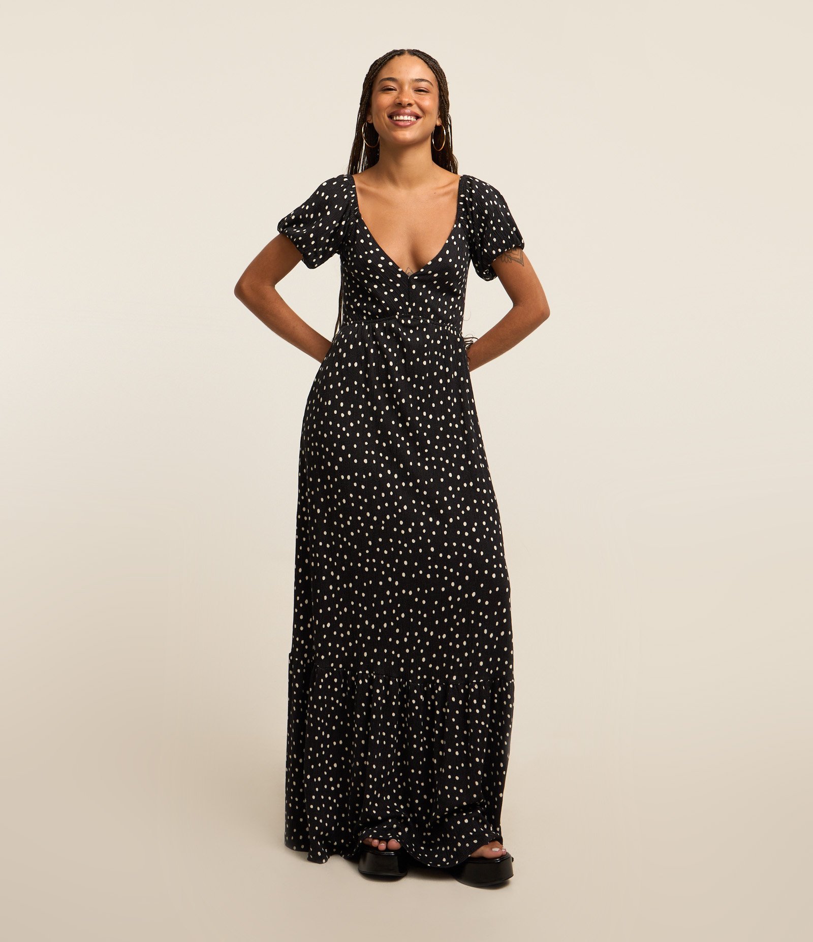 Vestido New Midi Texturizado com Estampa Poá Preto 1