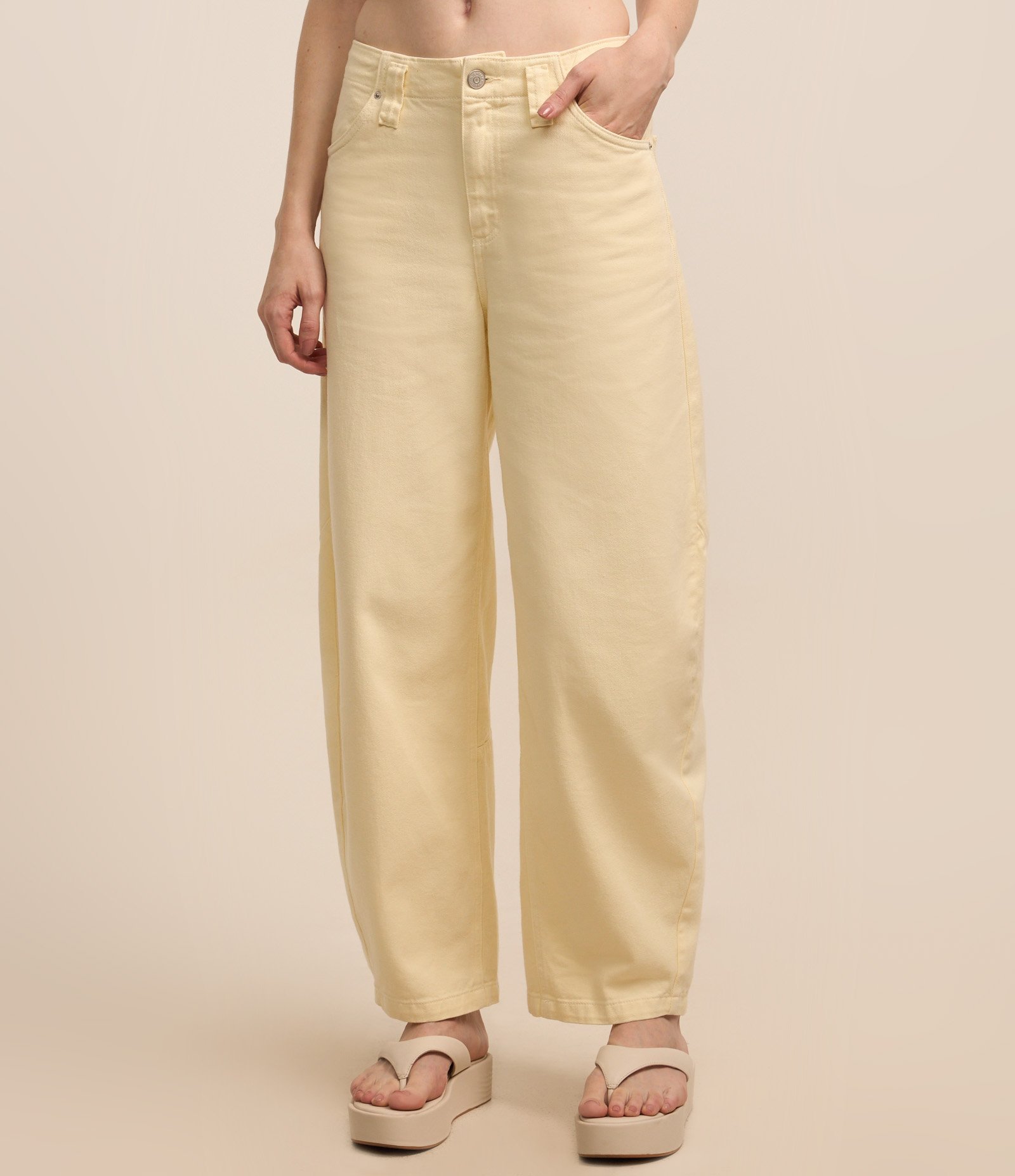 Calça Barrel em Sarja com Passantes no Cós 3