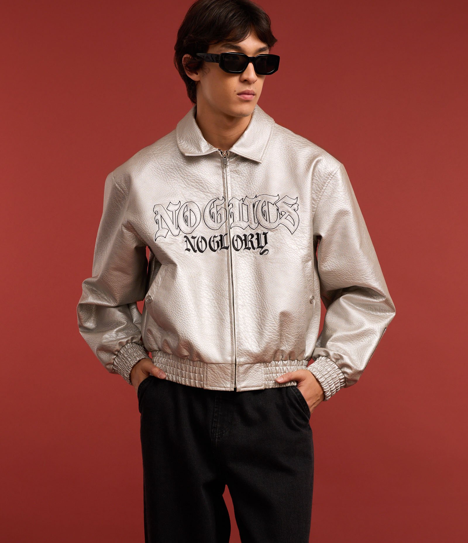 Jaqueta Metalizada em Pu com Bordado Lettering Prata 1