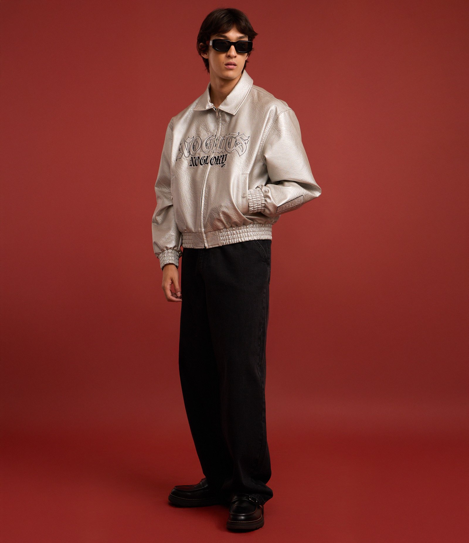 Jaqueta Metalizada em Pu com Bordado Lettering Prata 2