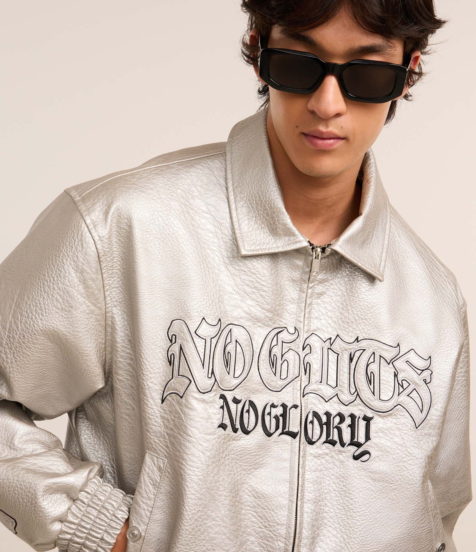 Jaqueta Metalizada em Pu com Bordado Lettering Prata 4