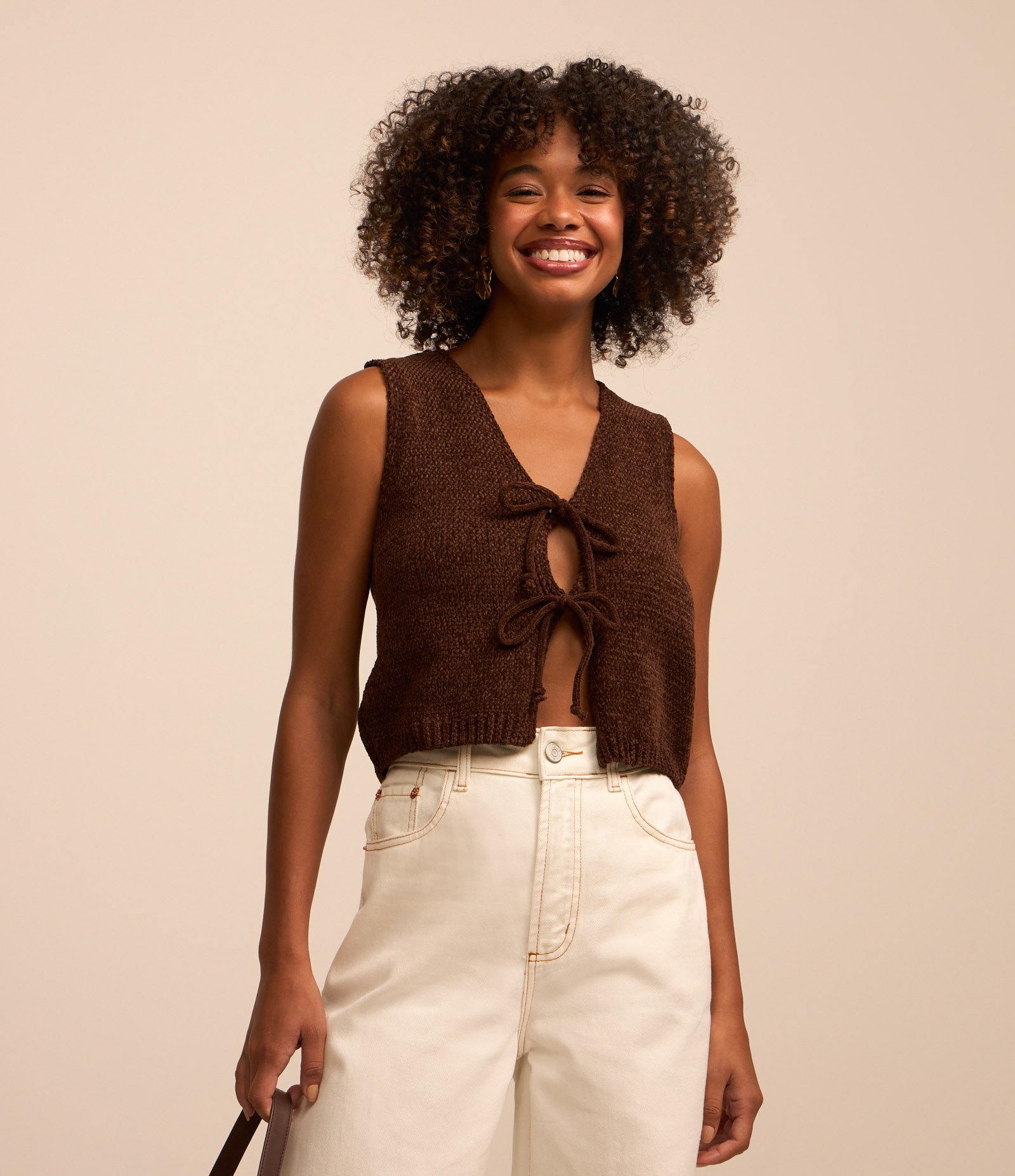 Blusa Colete em Tricô com Amarração Marrom 1