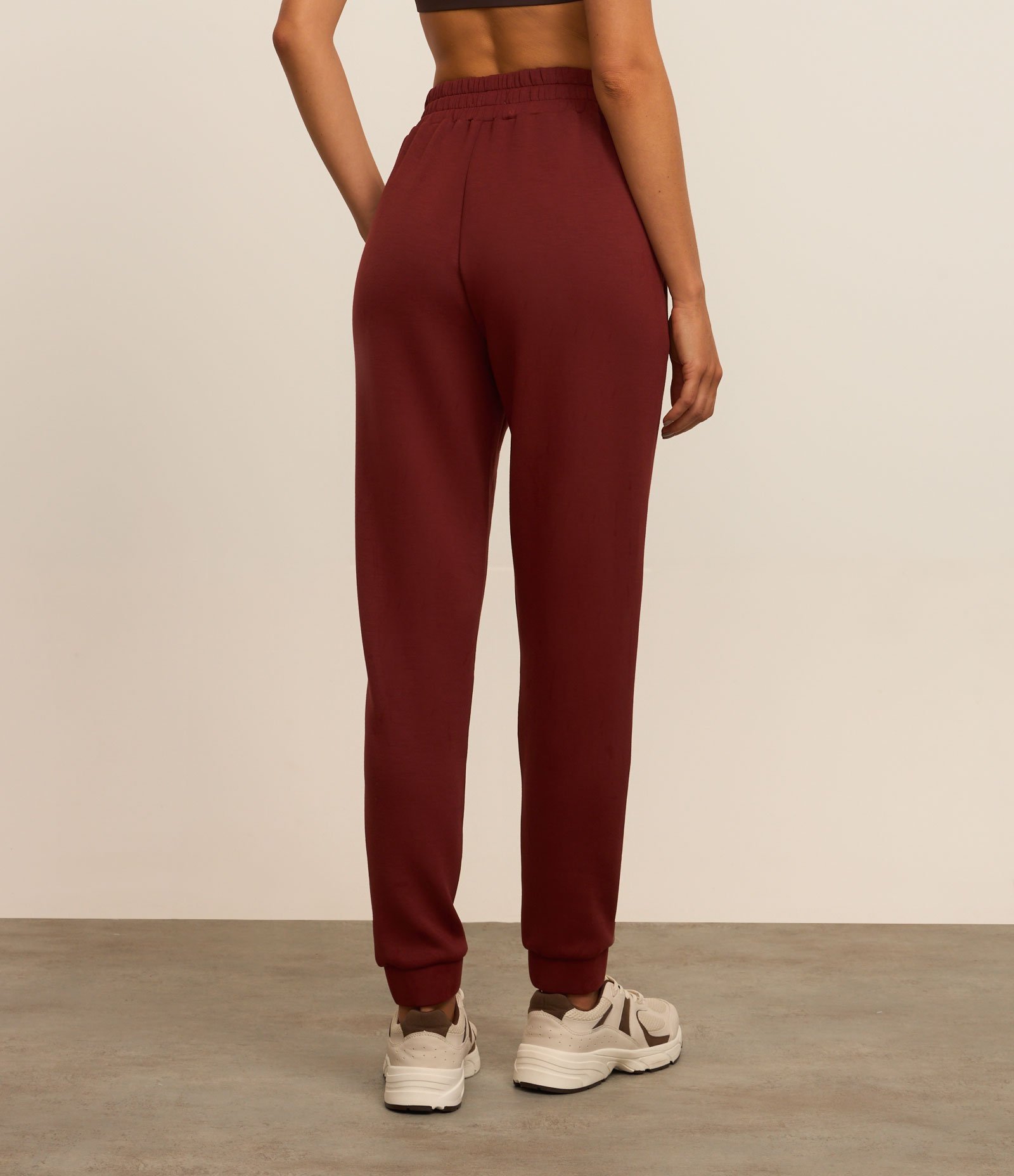 Calça Jogger em Microfibra Pesada com Frisos Vermelho 3