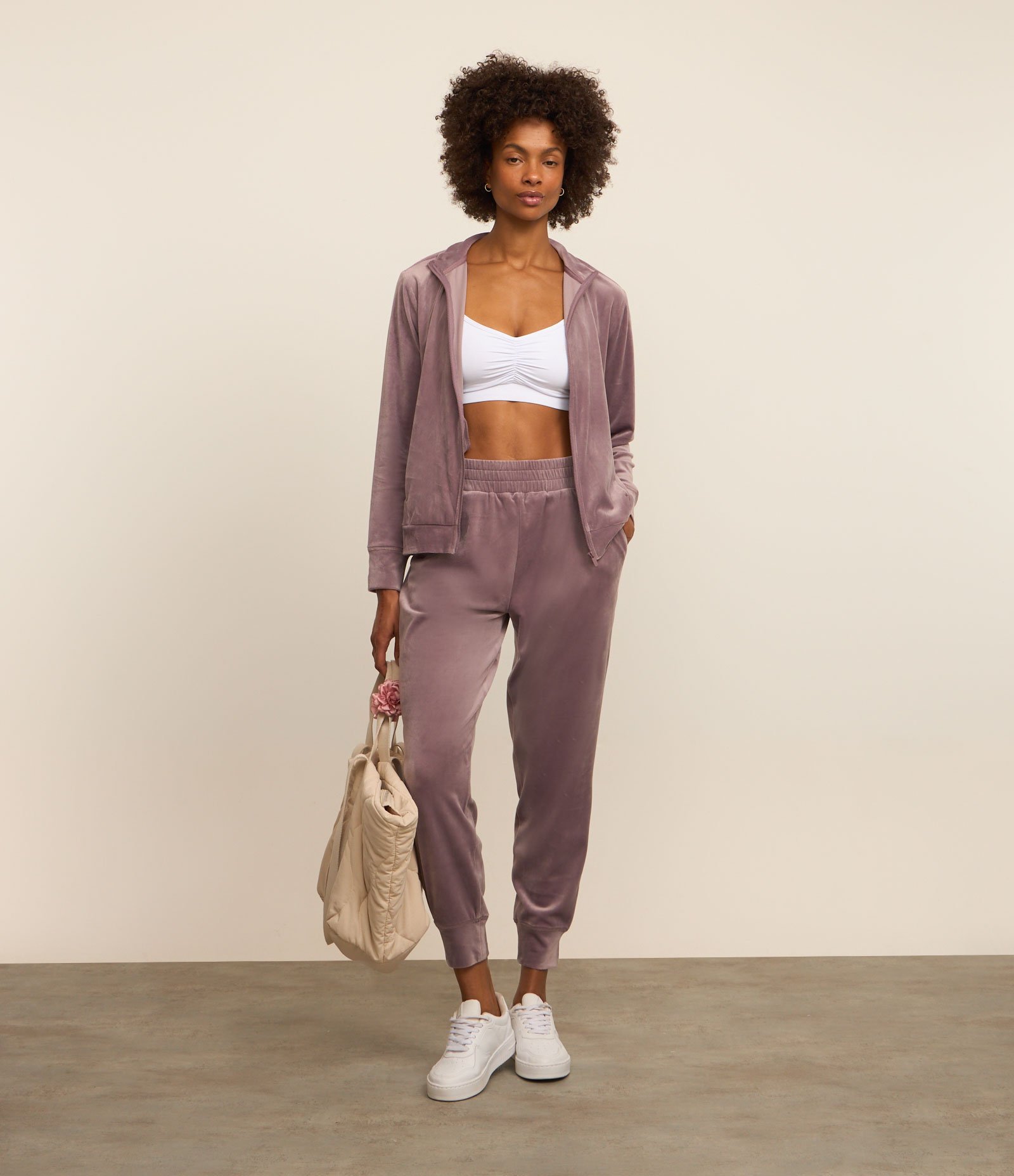 Calça Jogger Esportiva em Microfibra com Cós de Elástico Lilás 1
