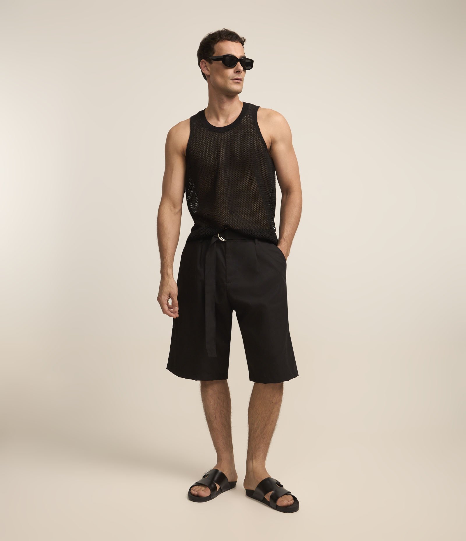 Regata Regular em Tricô Open Work Preto 2