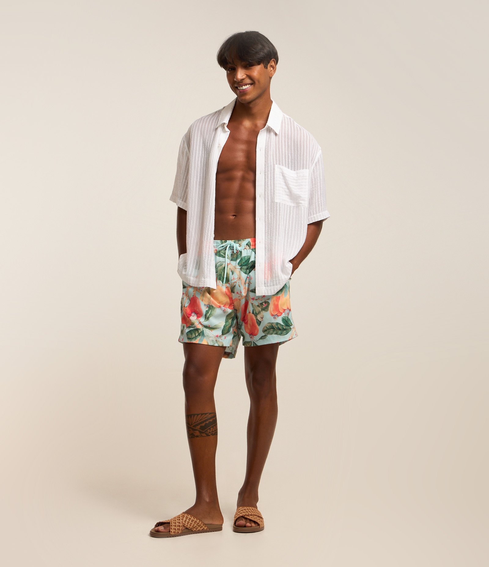 Bermuda de Banho em Microfibra com Estampa de Folhagem com Caju Multicores 1