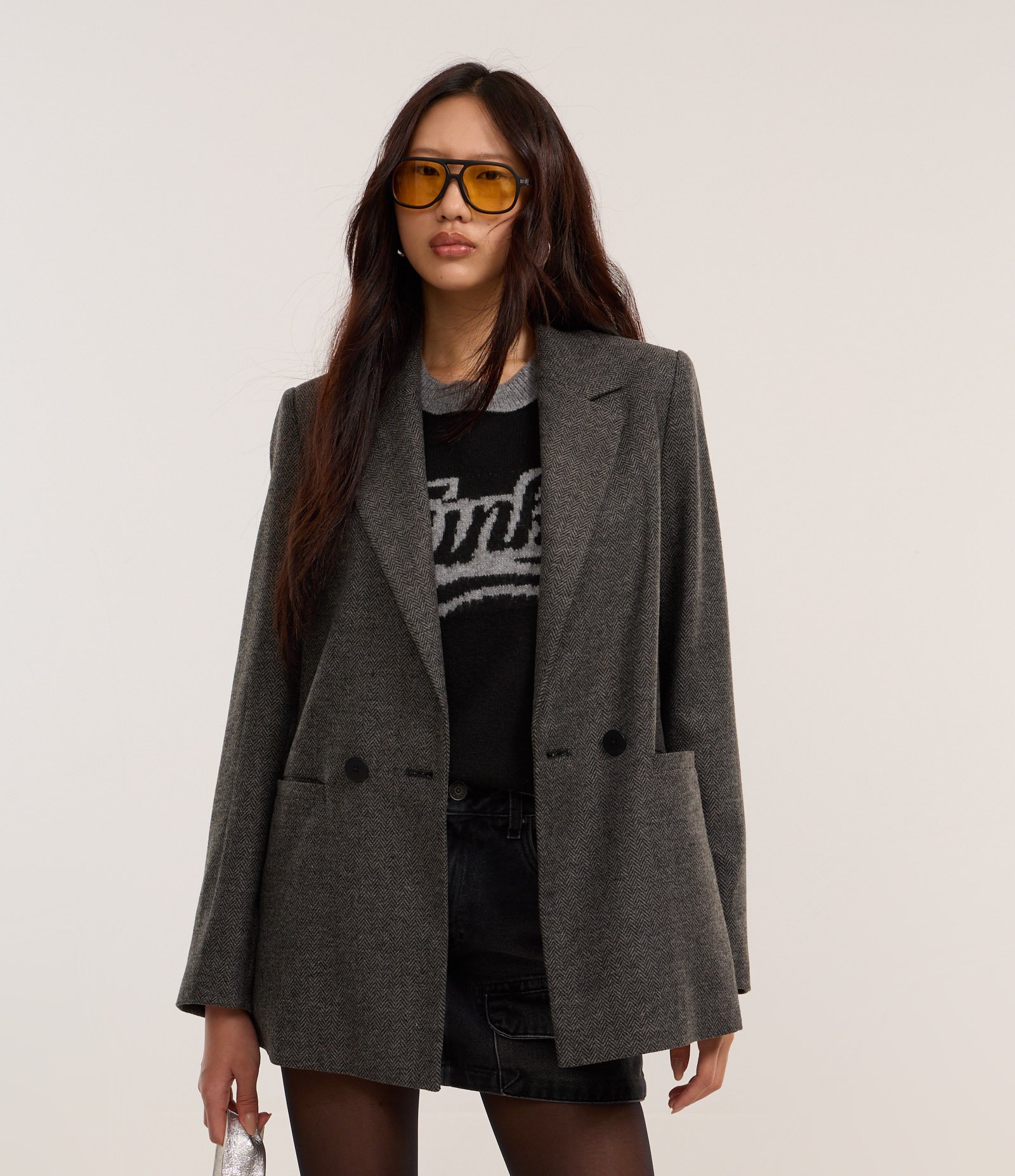 Blazer Alongado em Polivelour Xadrez com Botões Cinza 1