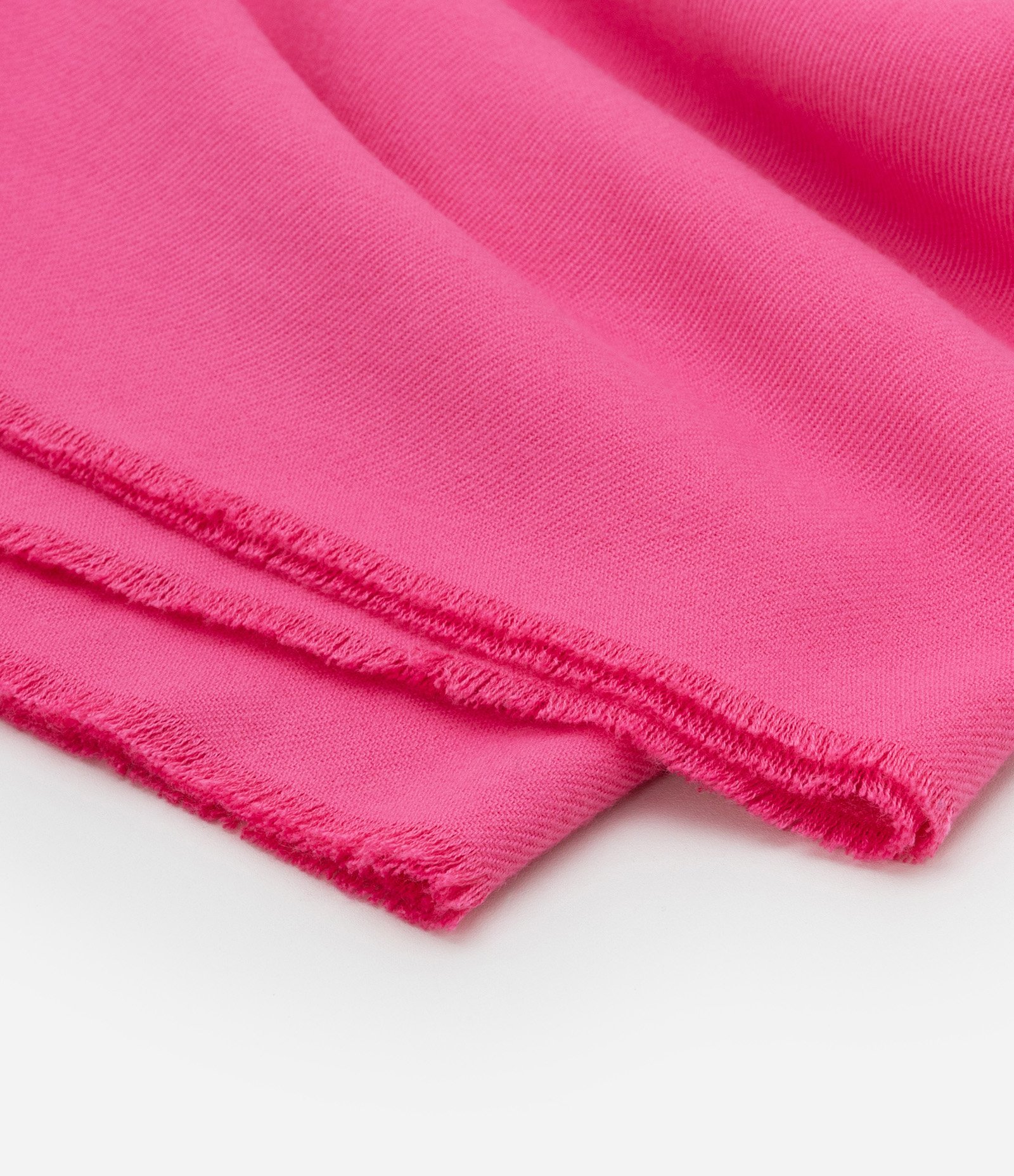 Cachecol Básico em Flanela com Barra Desfiada Rosa 3