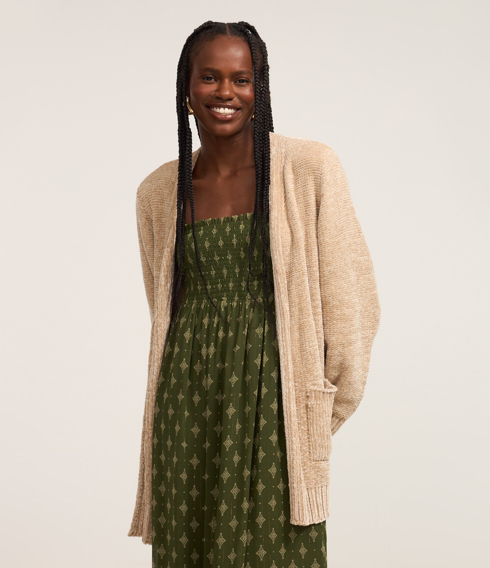 Cardigan Alongado em Chenille Canelado com Bolsos Frontais Bege 1