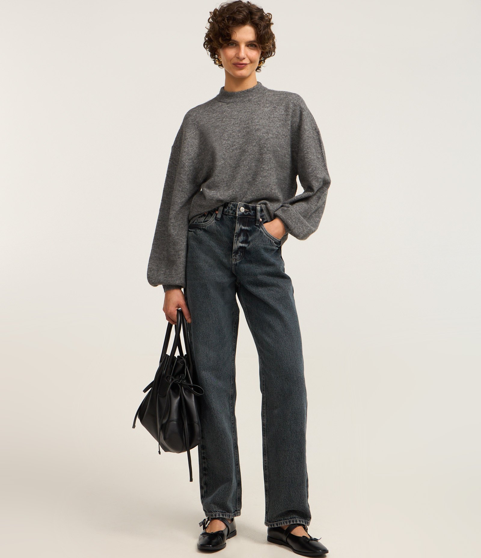 Suéter Curto em Tricô com Gola Alta 2