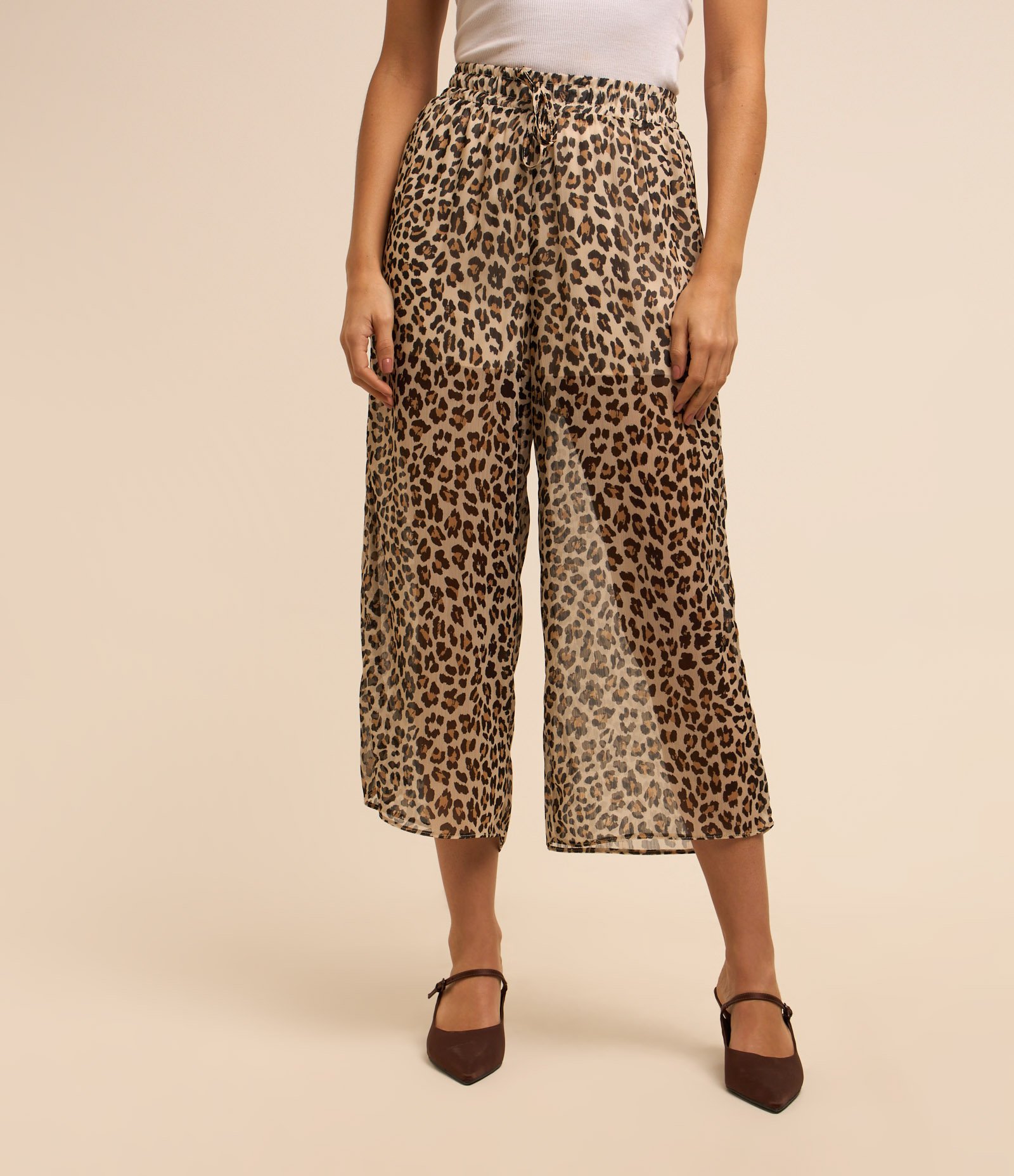Calça em Chiffon Animal Print e Cós Elástico Marrom 2