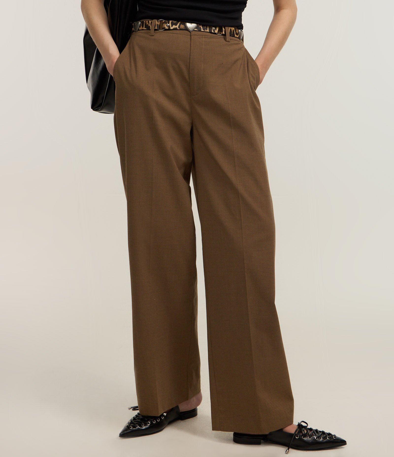 Calça Reta em Alfaiataria Xadrez Marrom 2