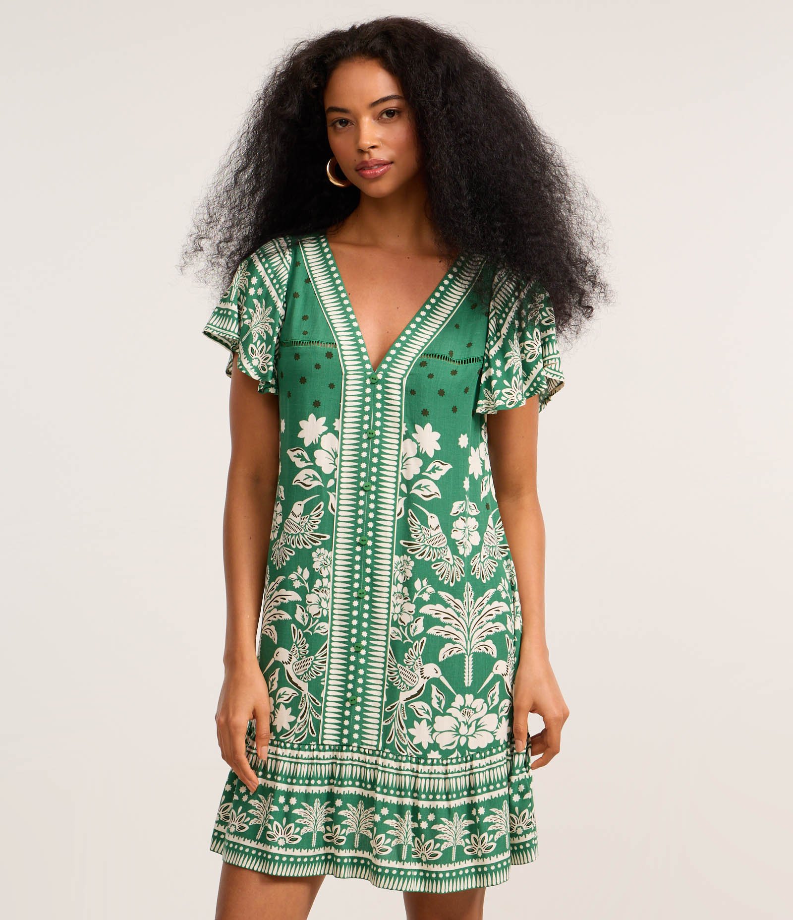 Vestido Curto em Viscose com Estampa Floral Verde 1