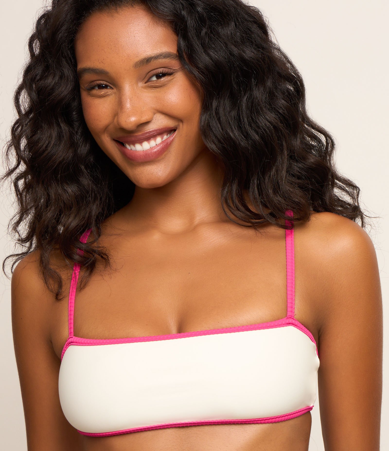 Biquini Top Bandeau em Microfibra com Viés Contrastante Branco/Rosa 4