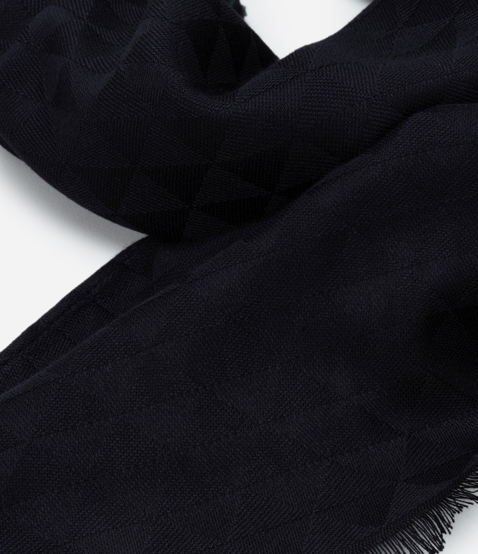 Lenço em Cetim com Textura Preto 3