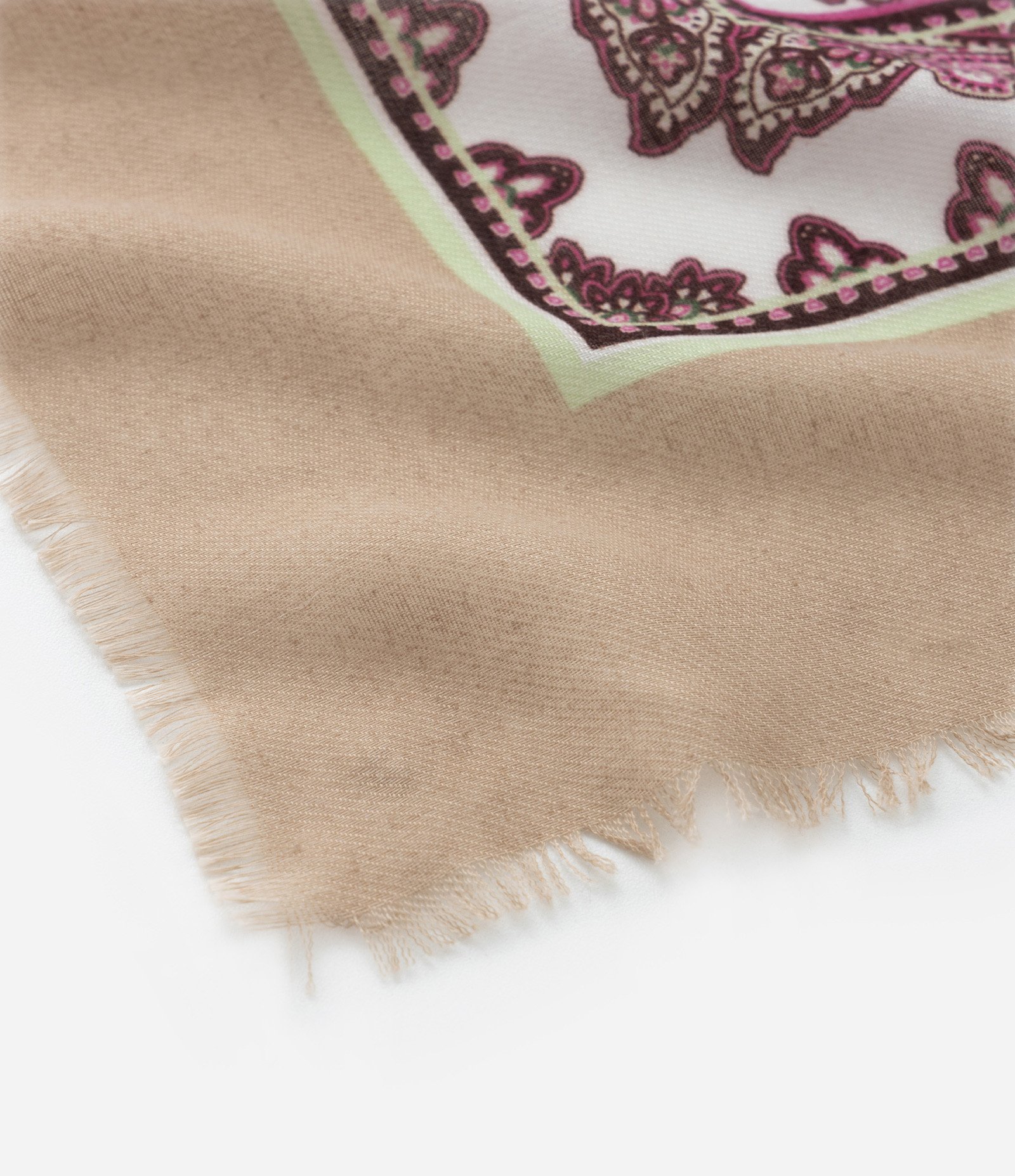 Lenço Flanela com Estampa Arabescos Bege 2