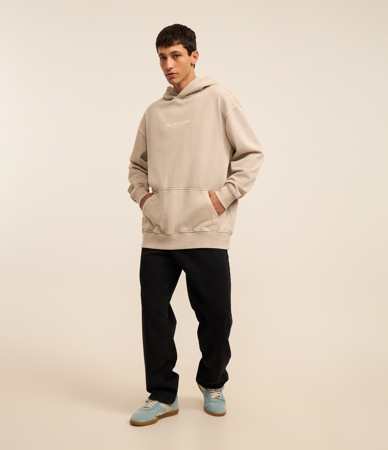 Casaco Relaxed em Moletom com Felpa com Estampa Localizada Cinza 2