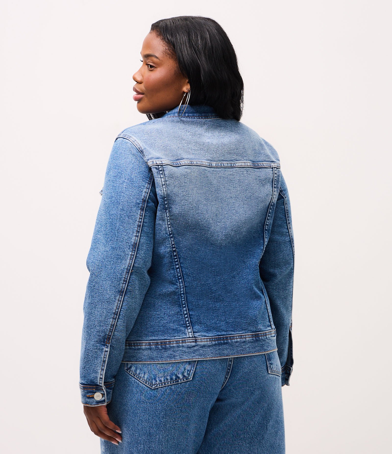 Jaqueta Básica em Jeans Estonado Curve & Plus Size Azul 4