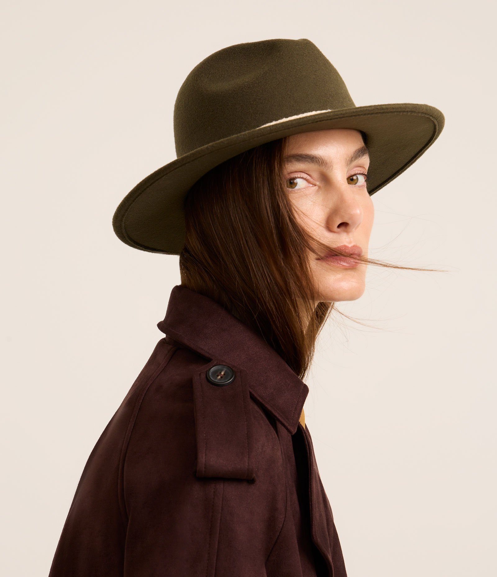 Chapéu em Suede com Cordas na Aba e Linhas Contrastantes Verde Militar 5