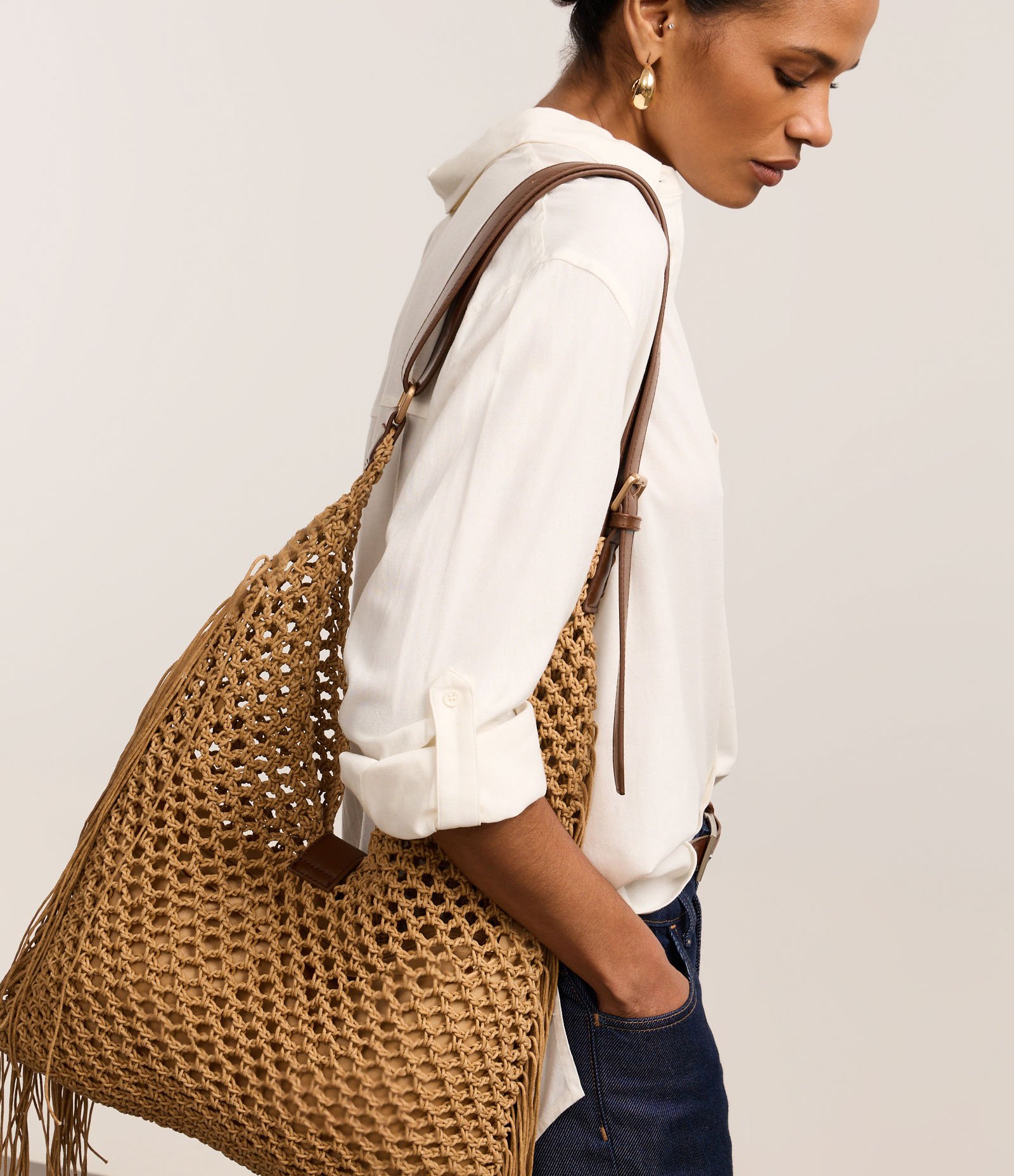 Camisa Básica em Viscolinho com Abotoamento Branco Neve 3