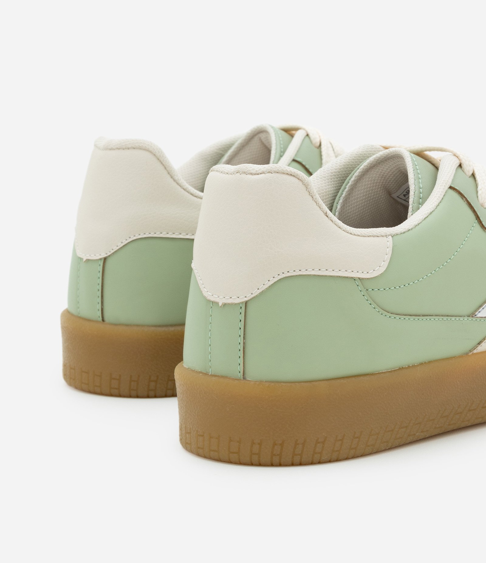 Tênis Chuteira em PU com Detalhe Metalizado na Lateral Verde 5