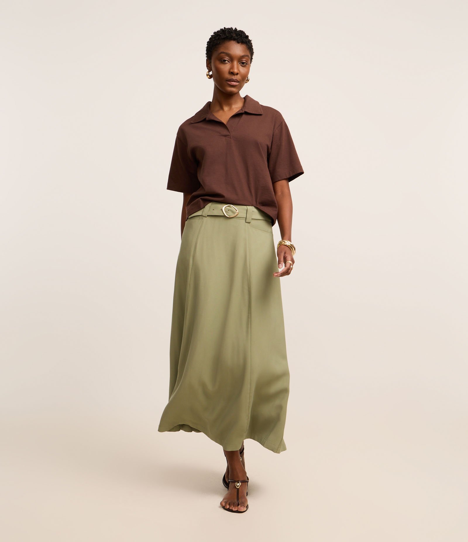 Saia Evasê Longa em Viscose Twill com Cinto Afivelado Verde 1