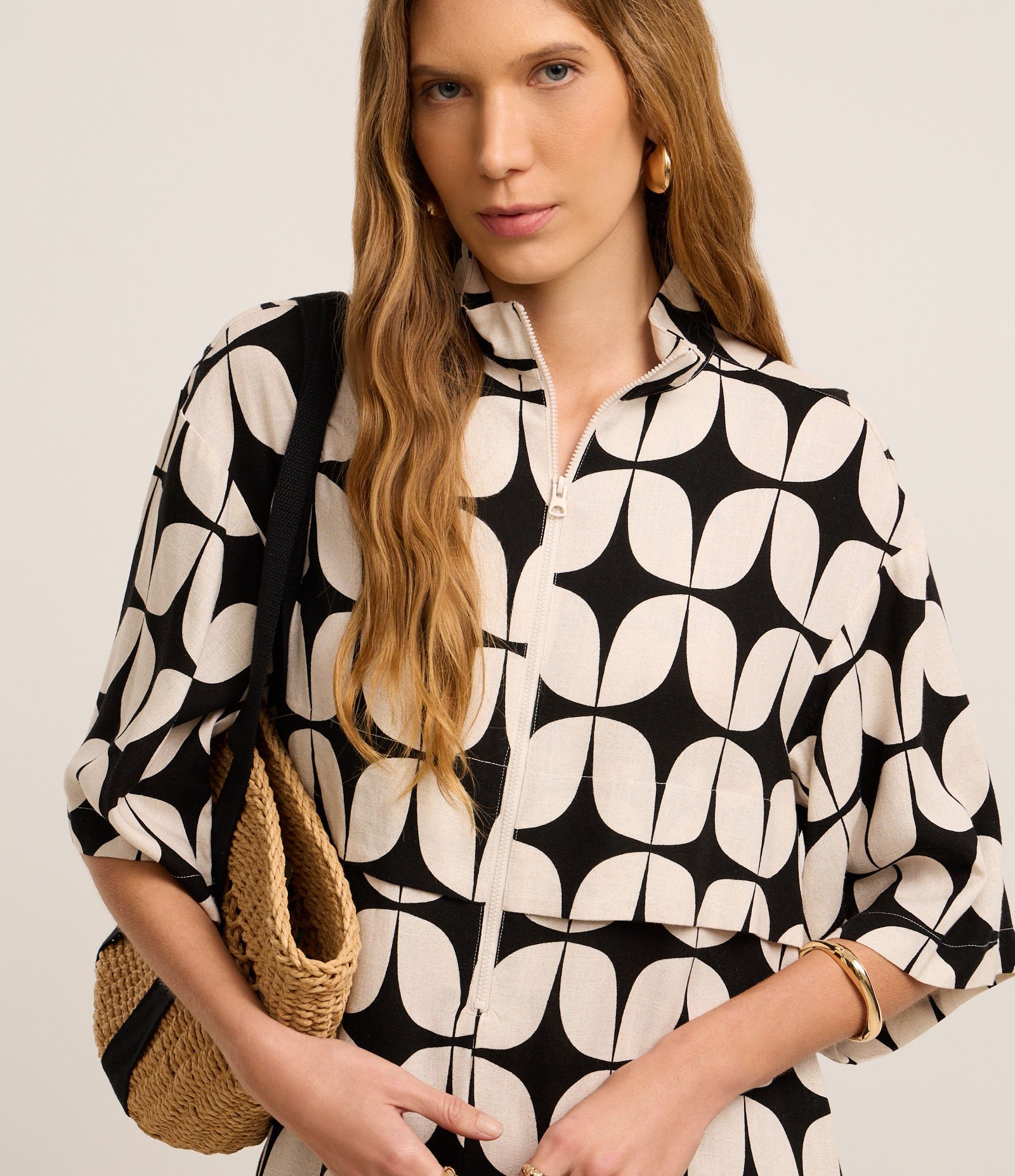 Vestido Curto em Viscolinho com Estampa Geométrica Preto/Off White 3