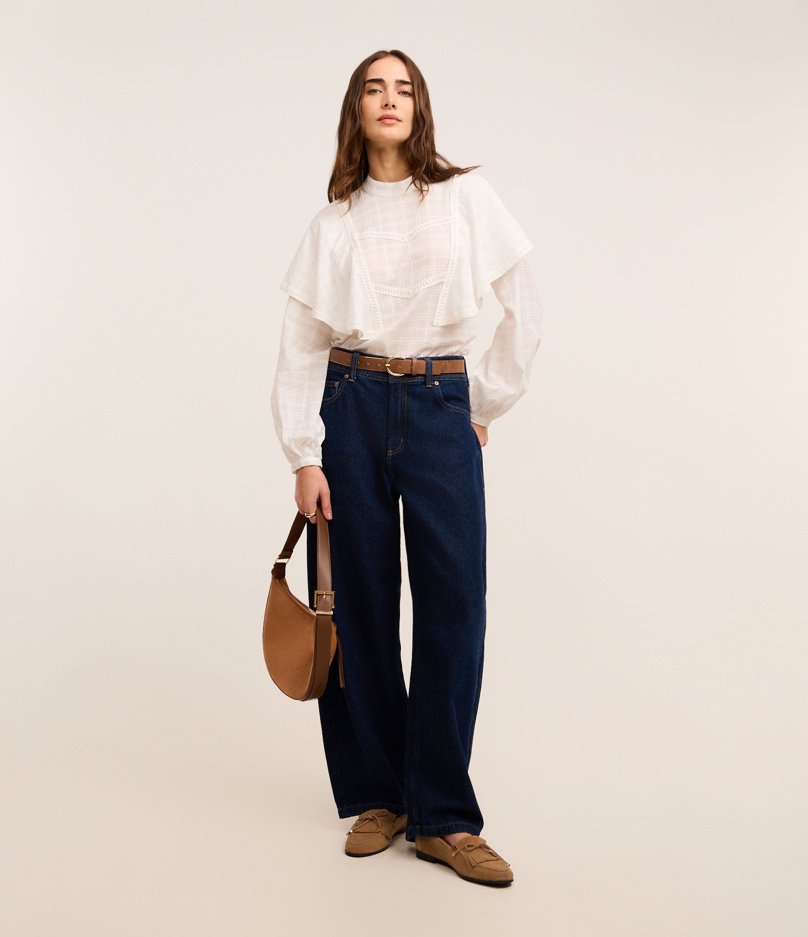 Blusa Bata Maquinetada em Algodão com Babados Branco 2