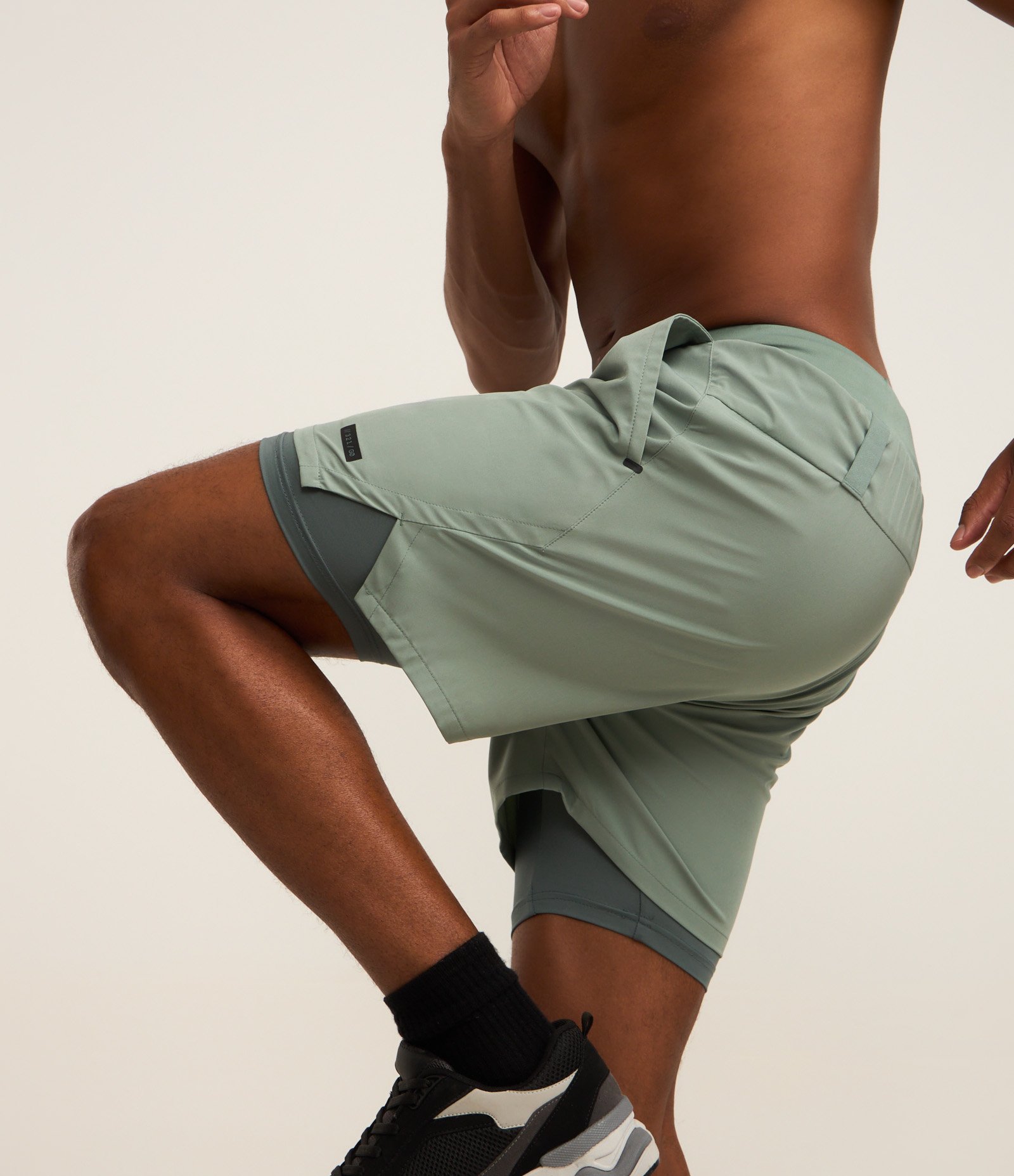 Bermuda Esportiva Corrida com Short de Compressão Verde 4