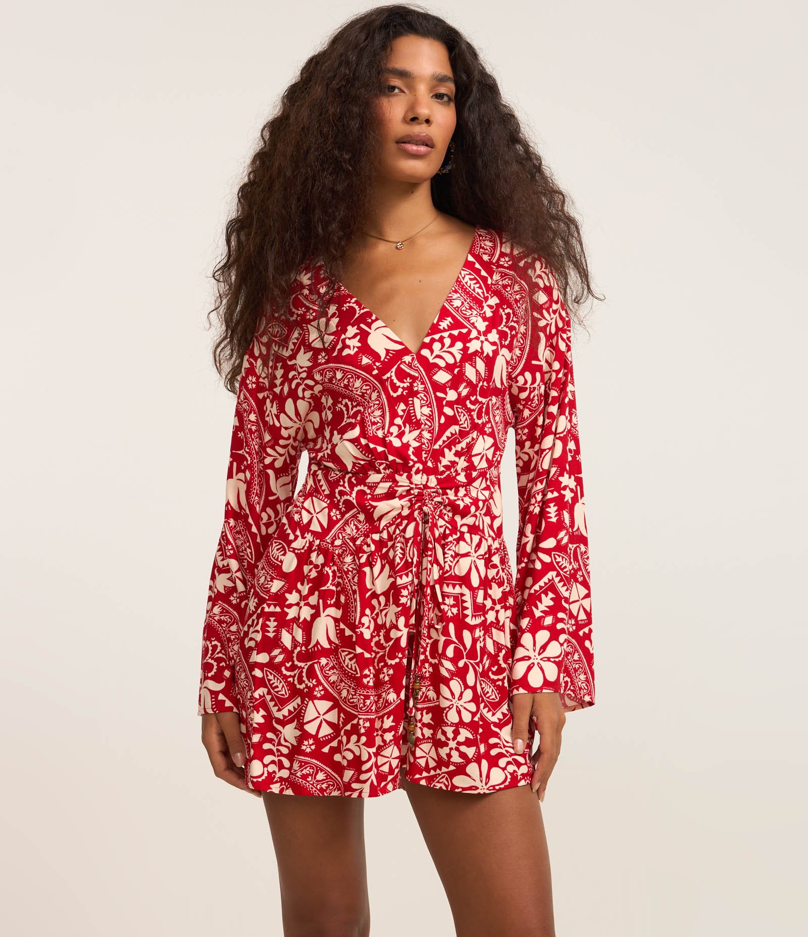 Macaquinho em Twill com Estampa Floral e Franzido na Cintura Vermelho 1