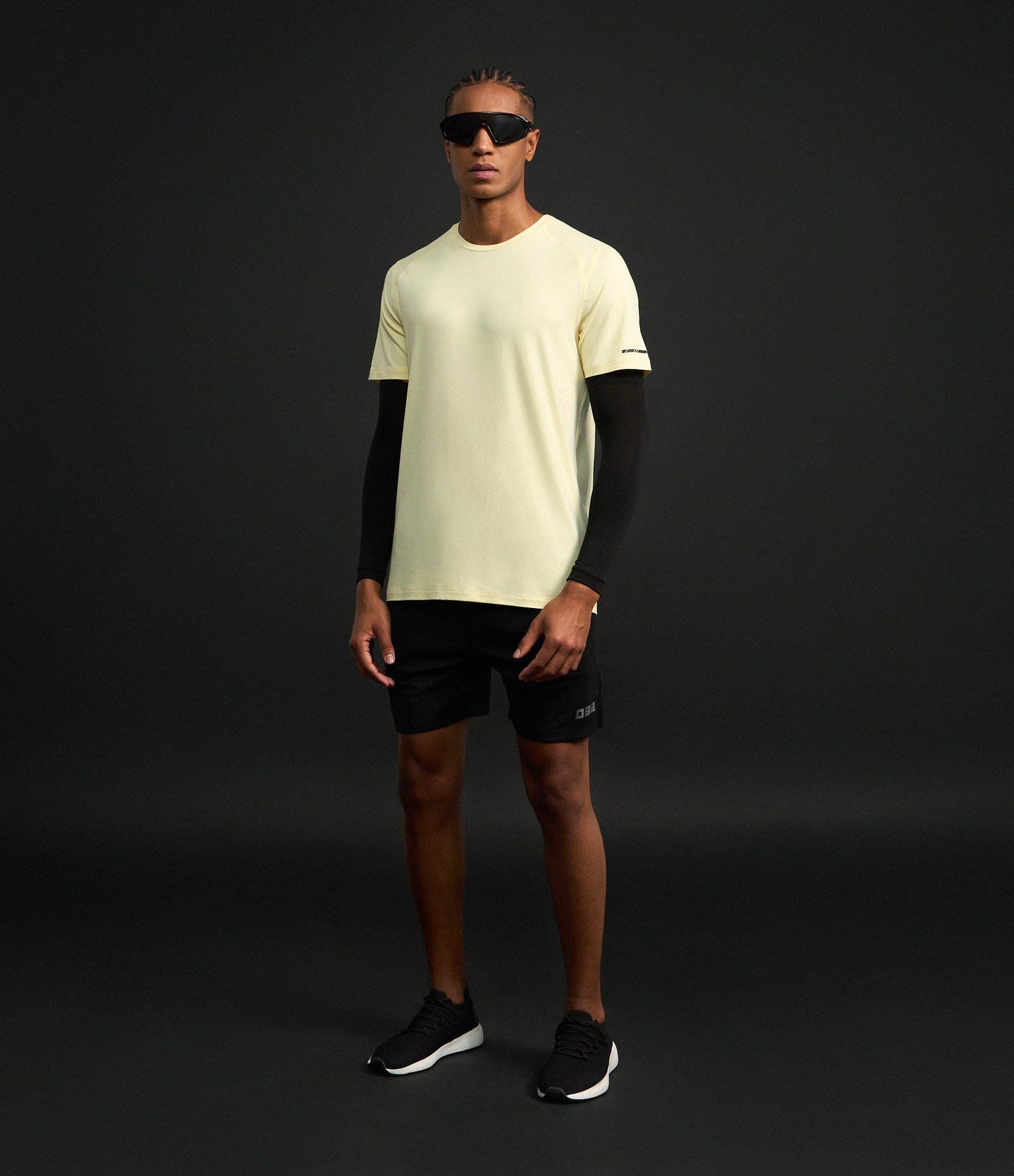 Bermuda Esportiva com Cós Elástico Preto 1