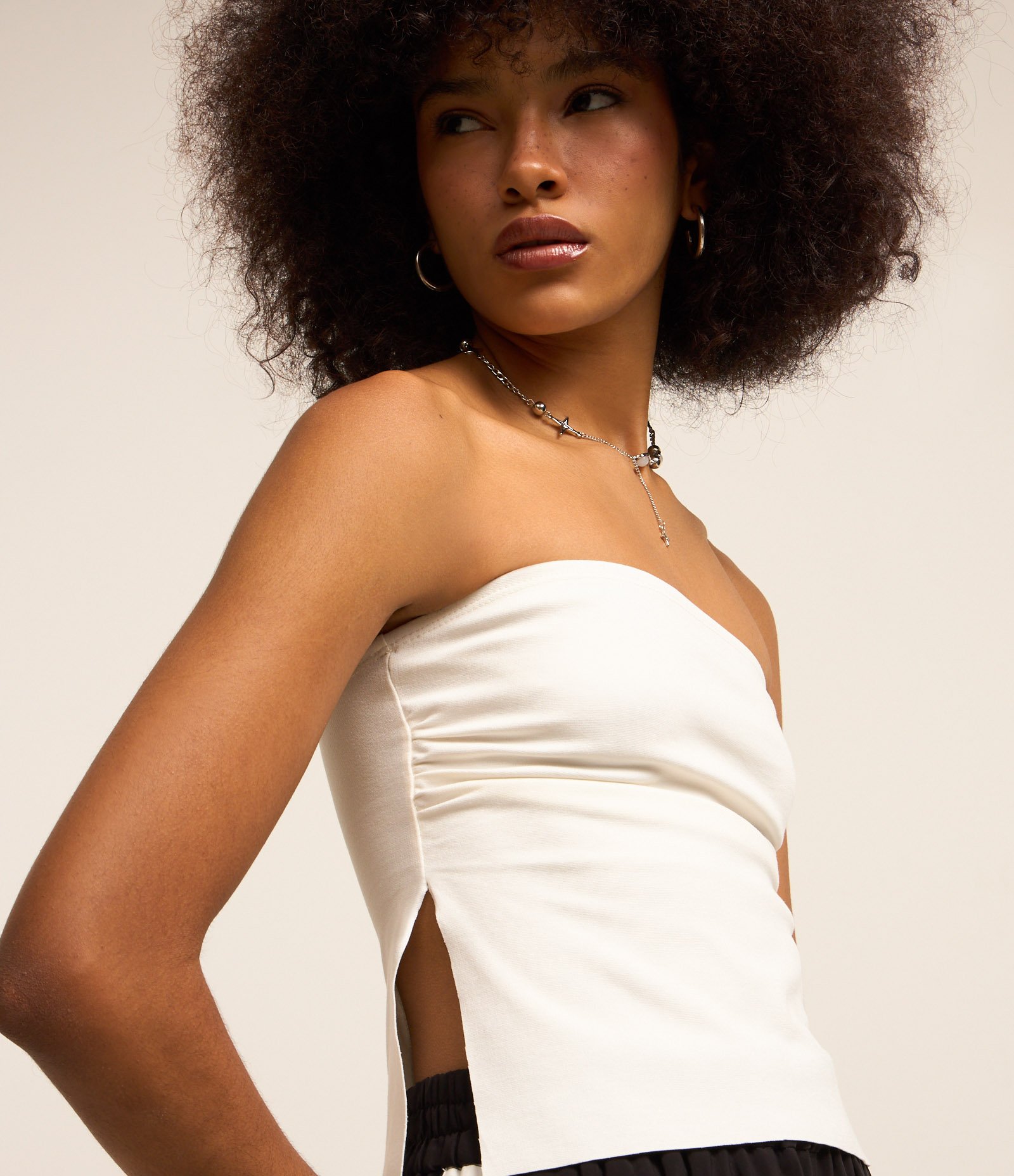 Blusa Cropped em Ponto Roma Tomara que Caia Branco 3