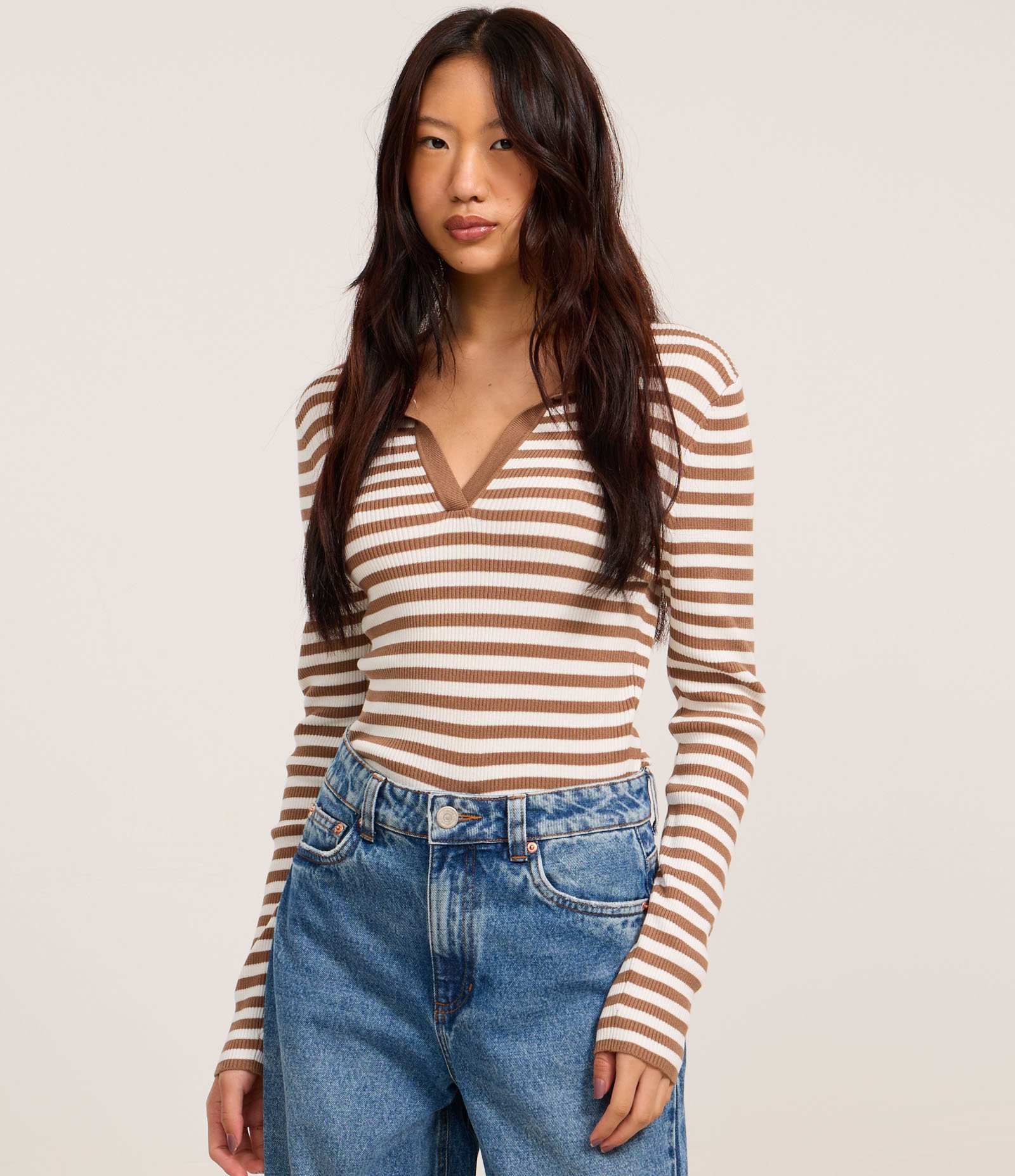 Blusa em Tricô com Gola Polo e Listras Marrom 3