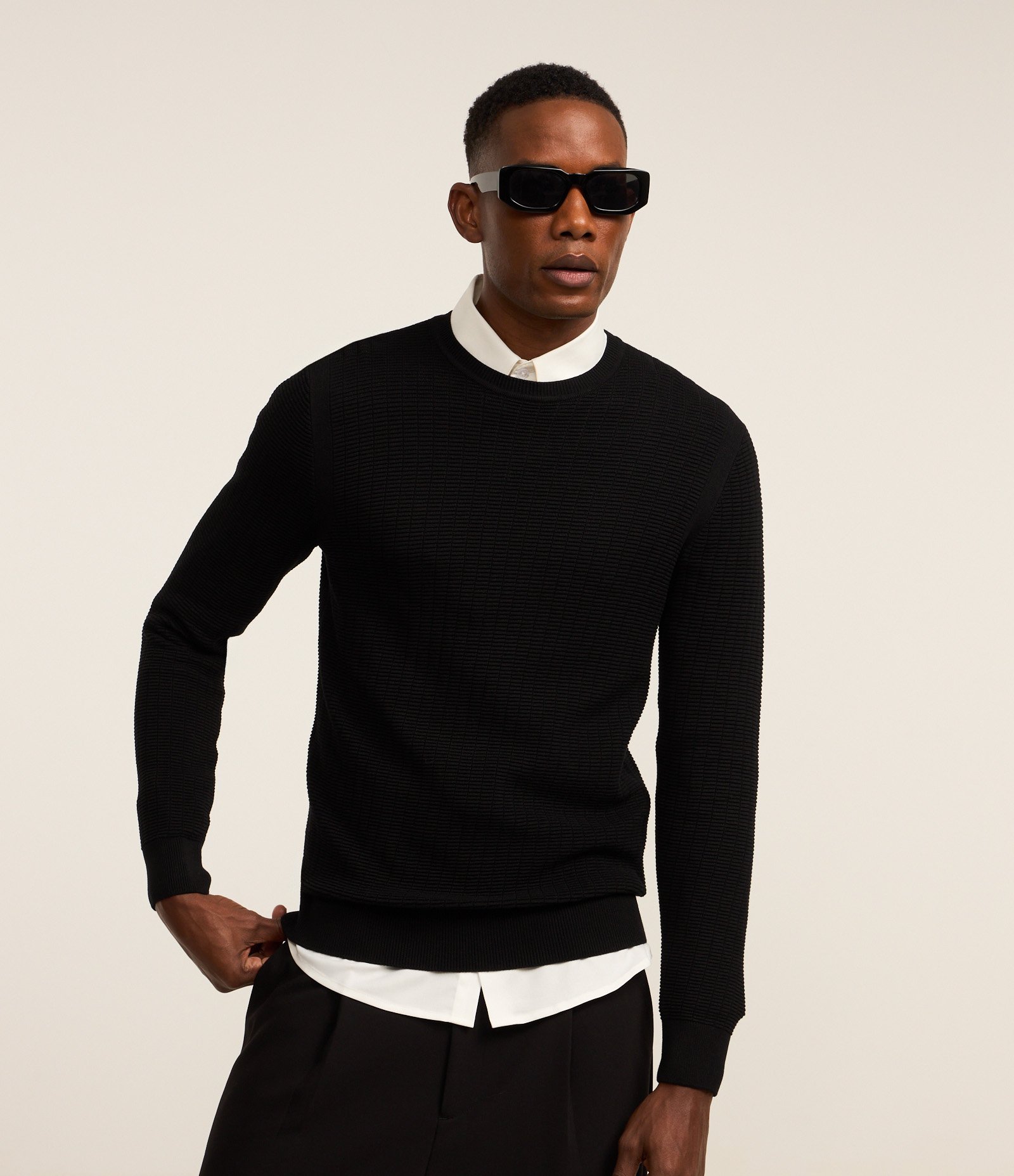 Suéter em Malha com Textura Xadrez Grid Preto 1