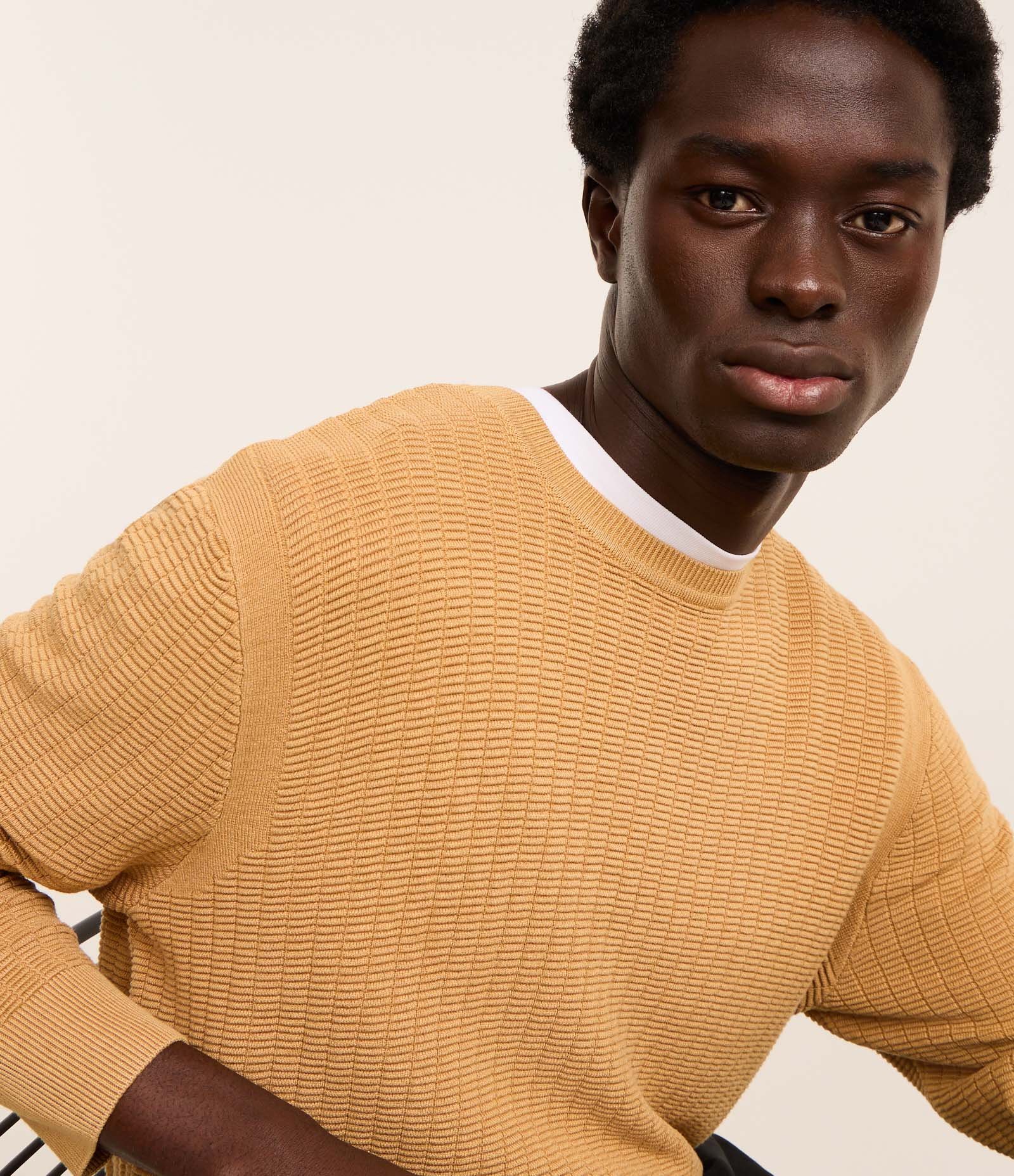 Suéter em Malha com Textura Xadrez Grid Marrom 6