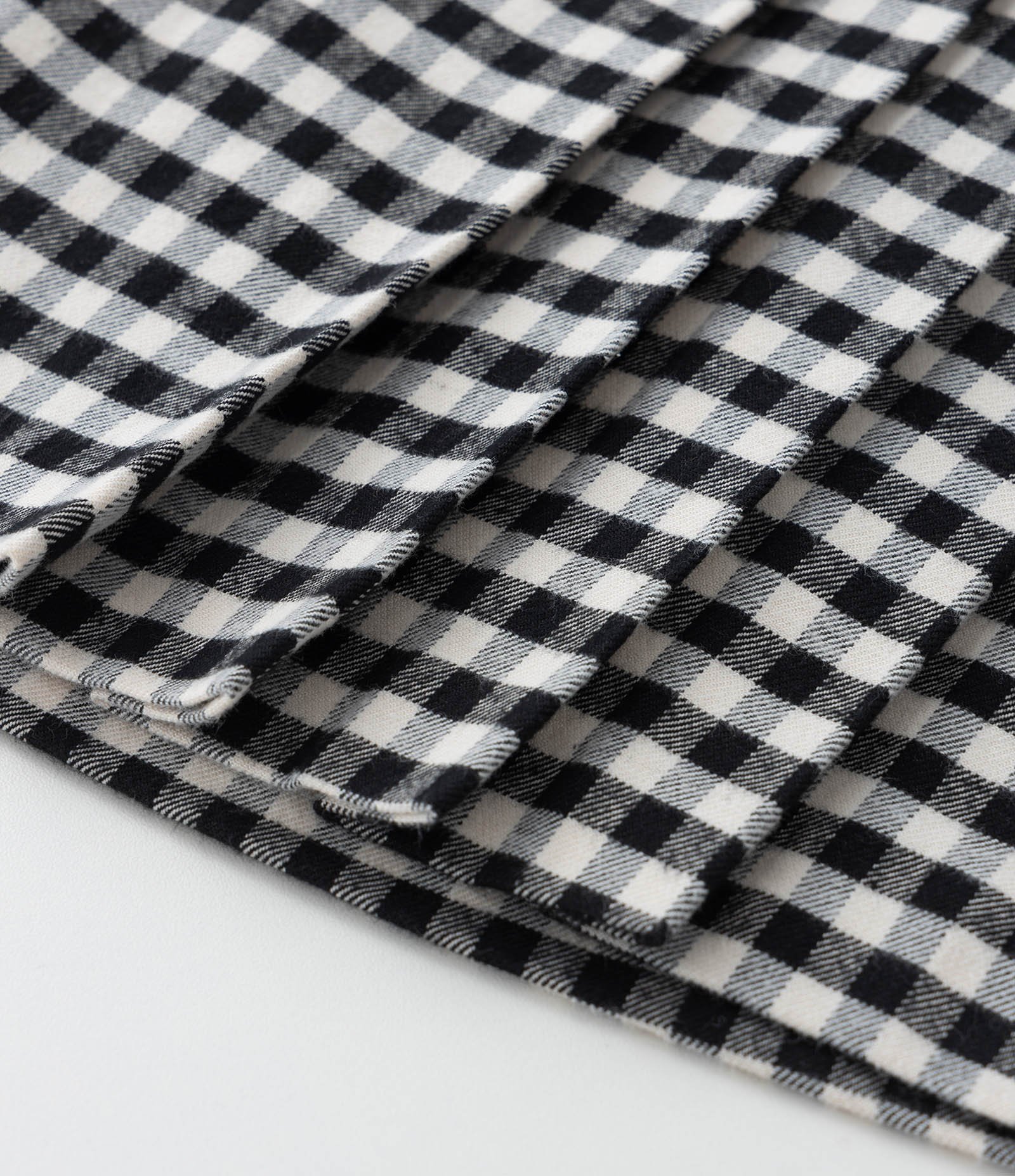 Saia Infantil com Pregas e Detalhe de Cinto - Tam 5 a 14 Anos Preto/Branco 5