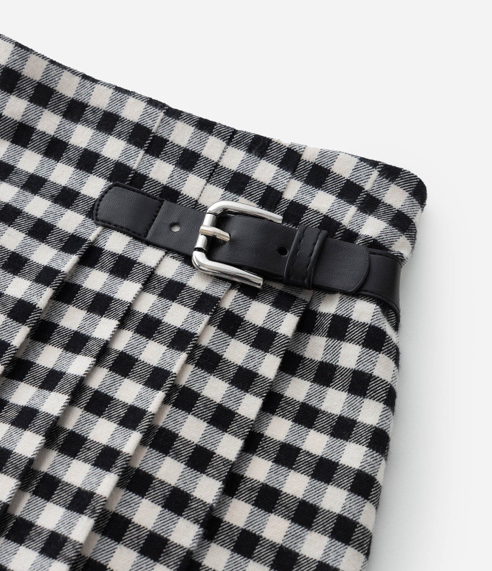 Saia Infantil com Pregas e Detalhe de Cinto - Tam 5 a 14 Anos Preto/Branco 6