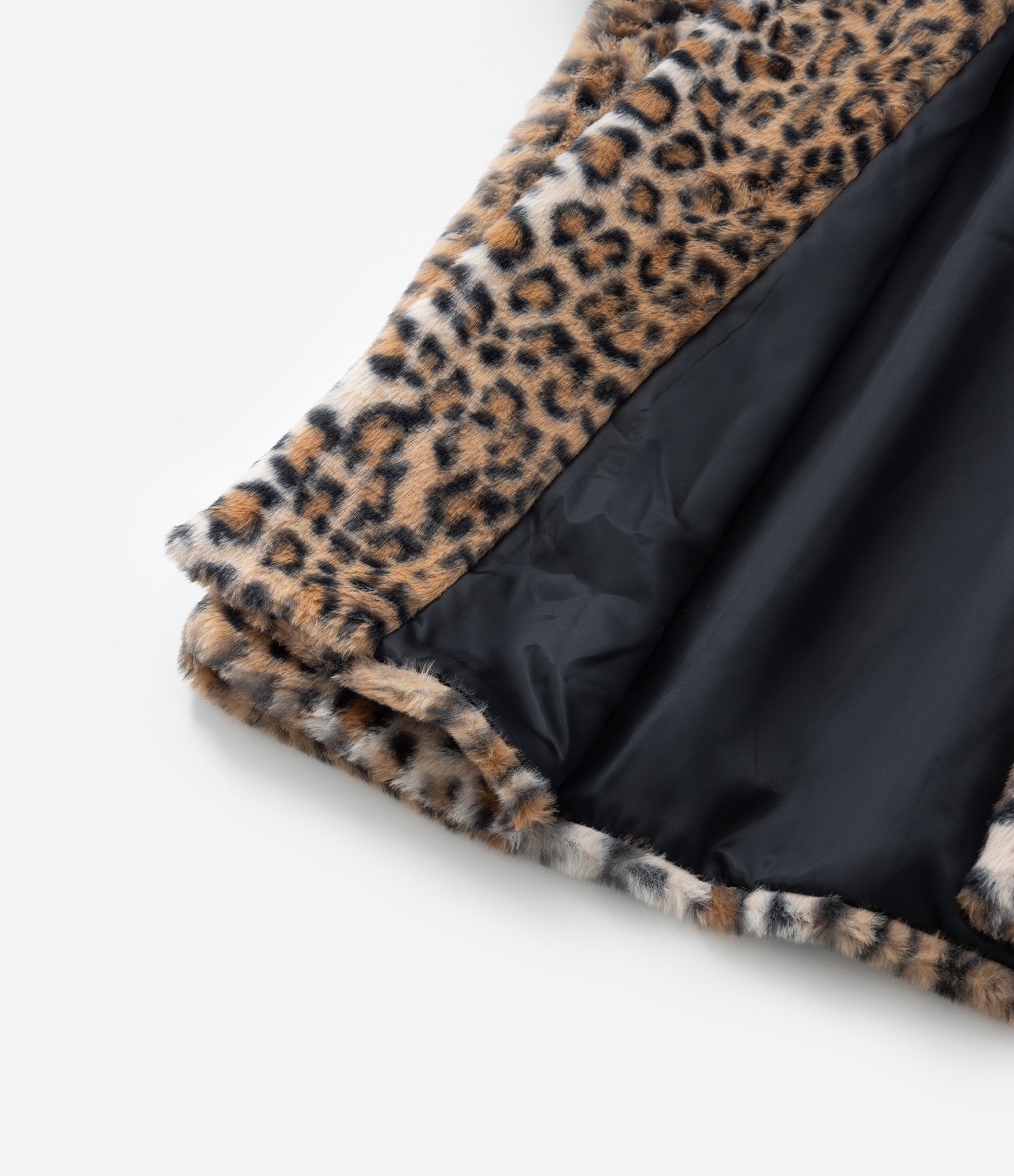 Casaco Pelo Artificial Animal Print Onça Curve & Plus Size Marrom 7