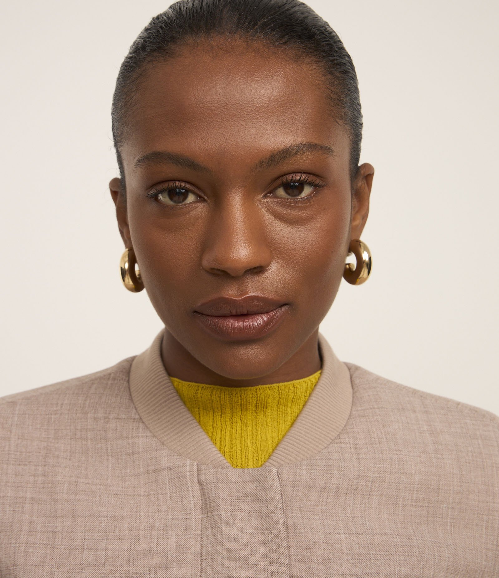 Casaqueto em Alfaiataria com Gola em Tricô Bege 4