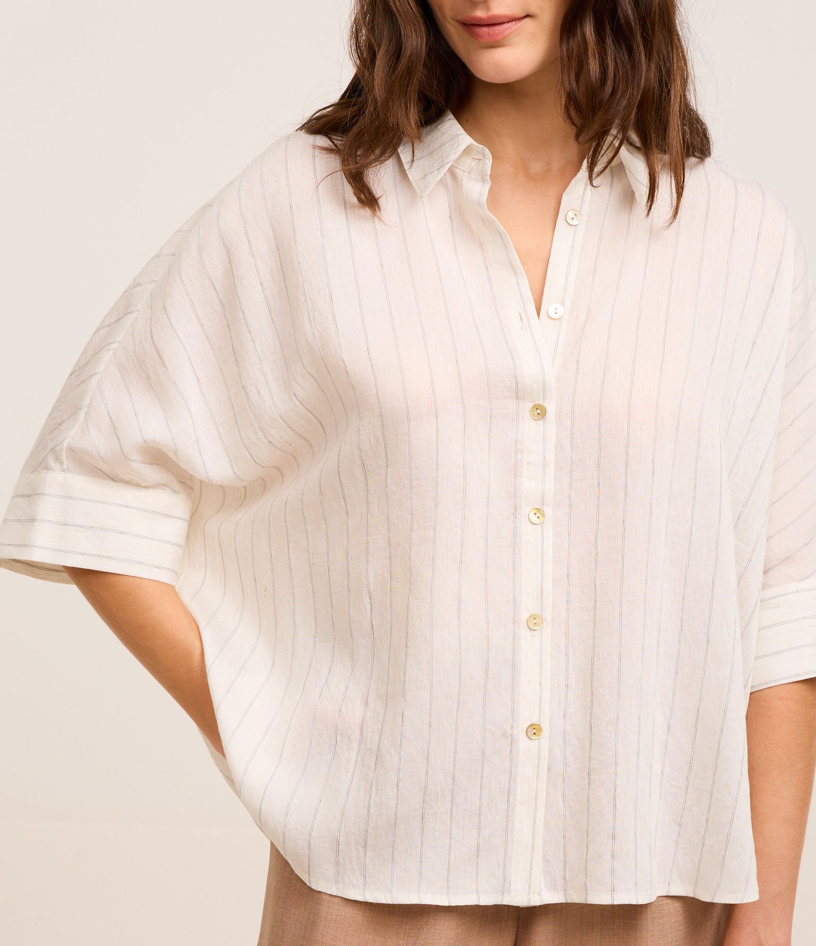 Camisa Oversized em Viscolinho Listrado com Fio Tinto Off White 5