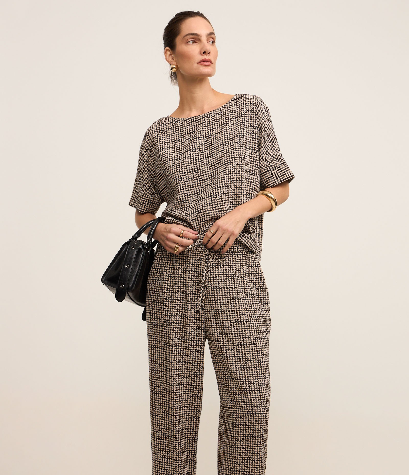 Calça Pijama Cintura Alta em Crepe Pied-de-Poule Preto/Bege 2