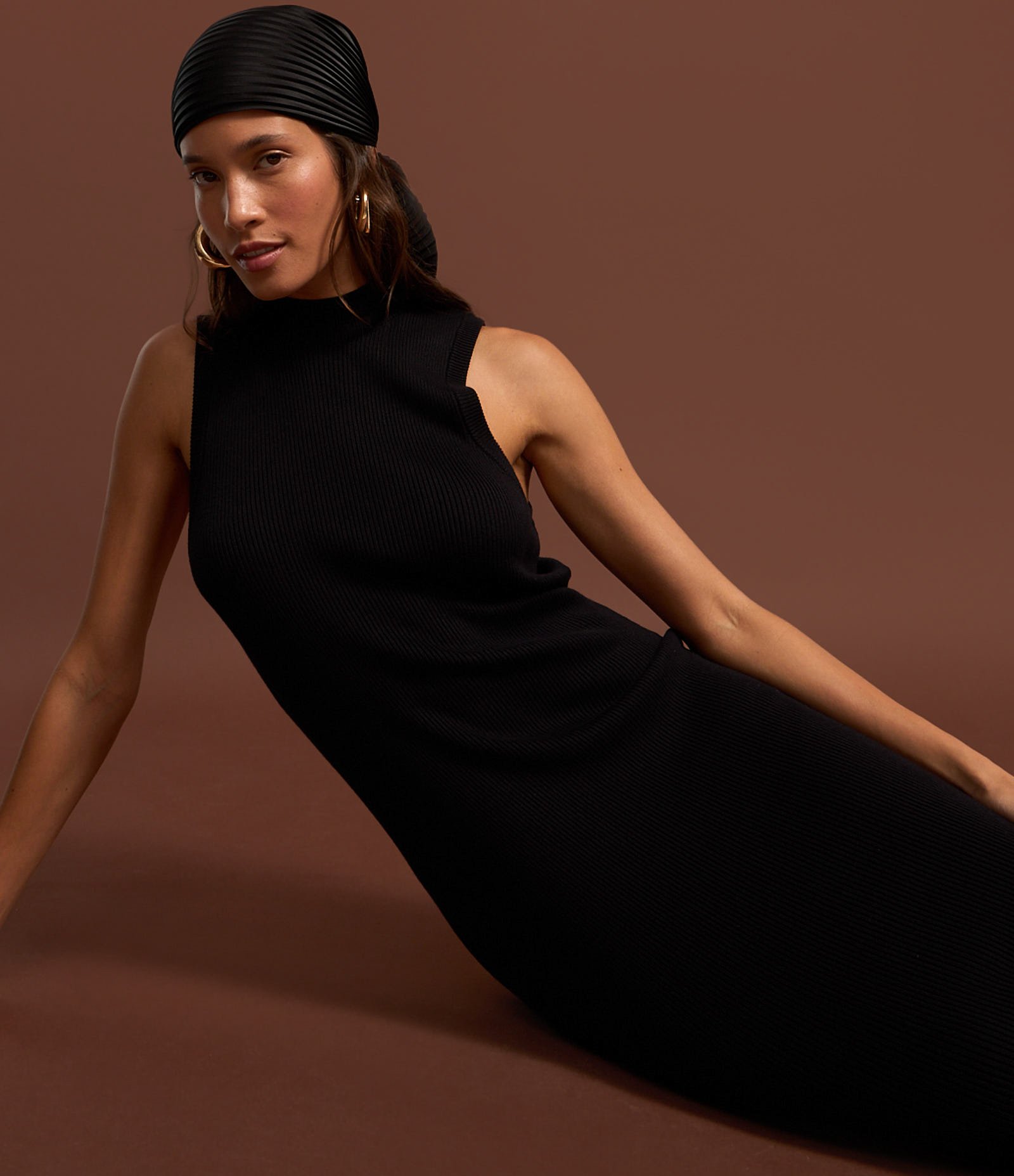 Vestido Reto New Midi em Tricô com Textura Canelada Preto 5