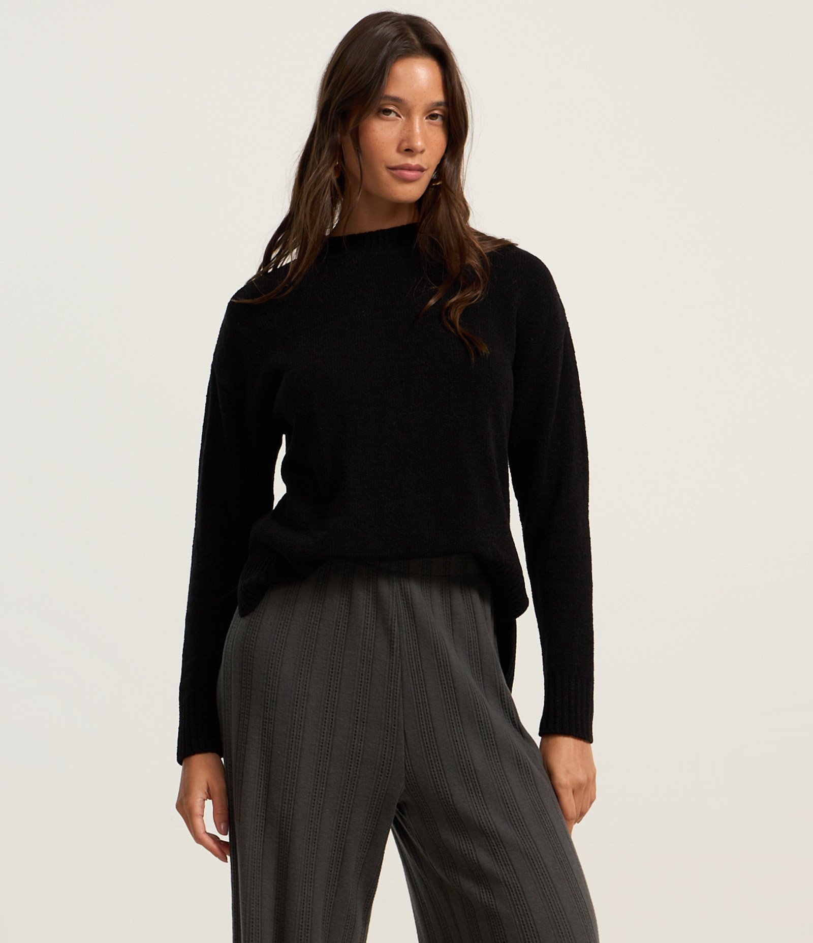 Calça Reta Canelada Felpada e Quentinha com Listras Cinza 2